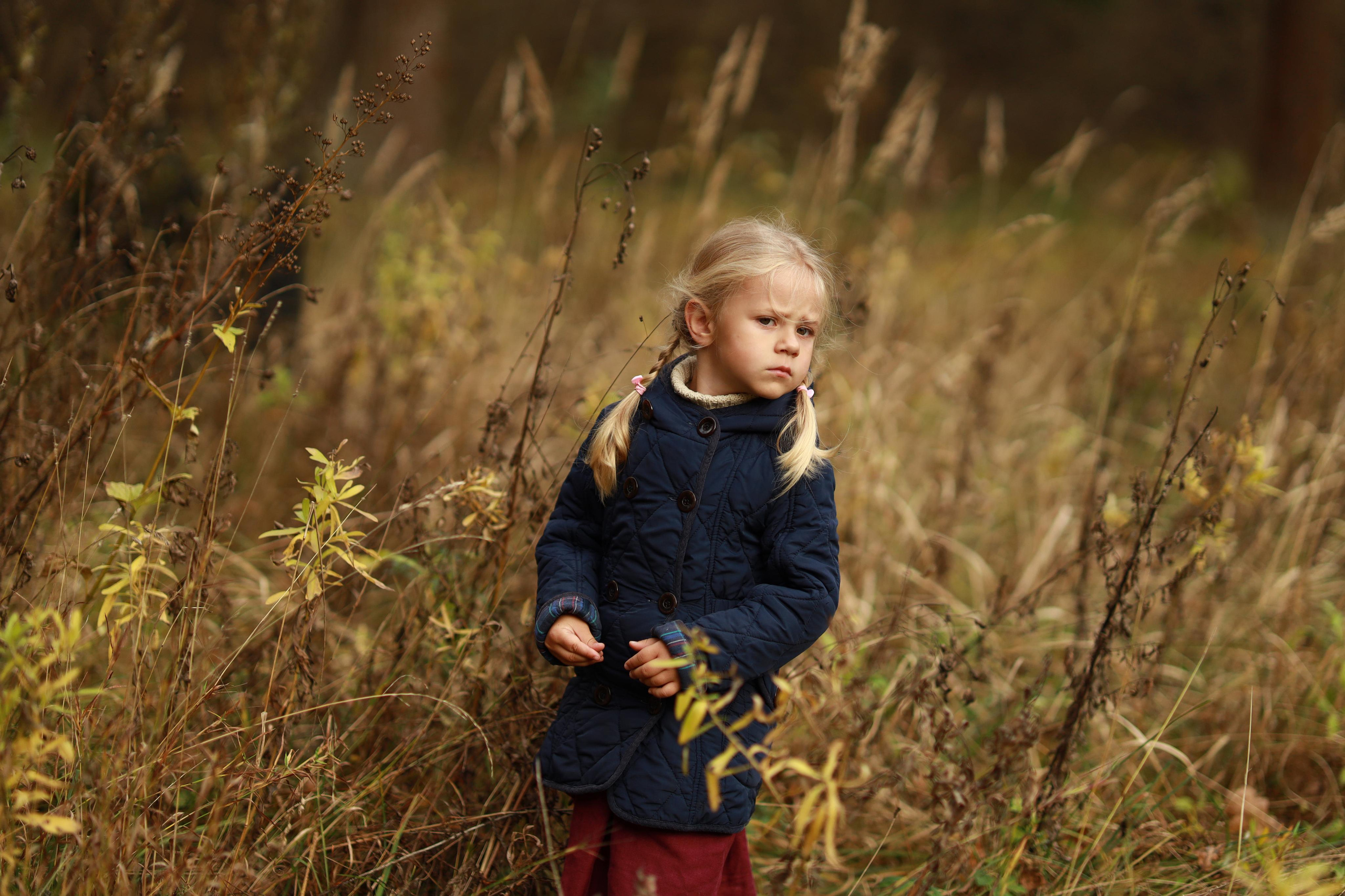 Арина в осеннем лесу. Бочарова Мария — школьный фотограф Апрелевка, Новая Москва, Московская область