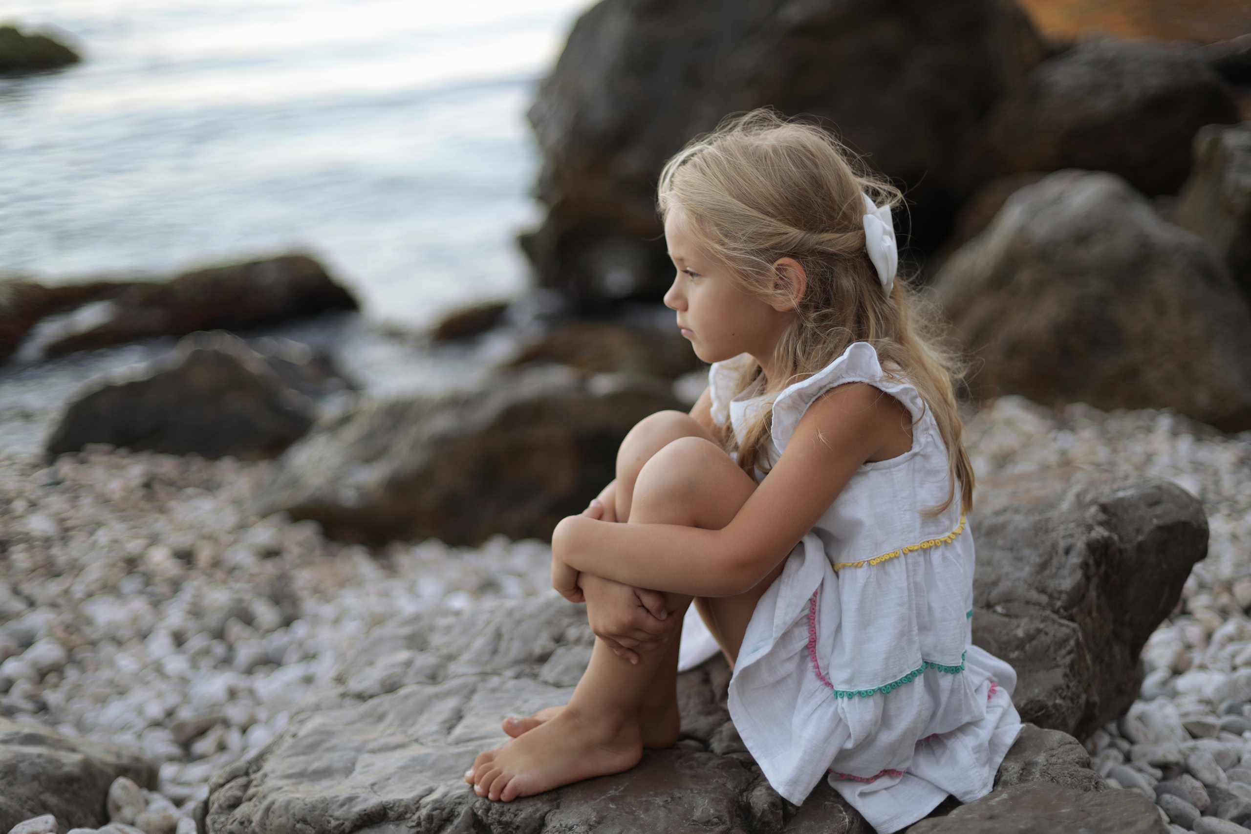 Арина у скал. Бочарова Мария — школьный фотограф Апрелевка, Новая Москва, Московская область