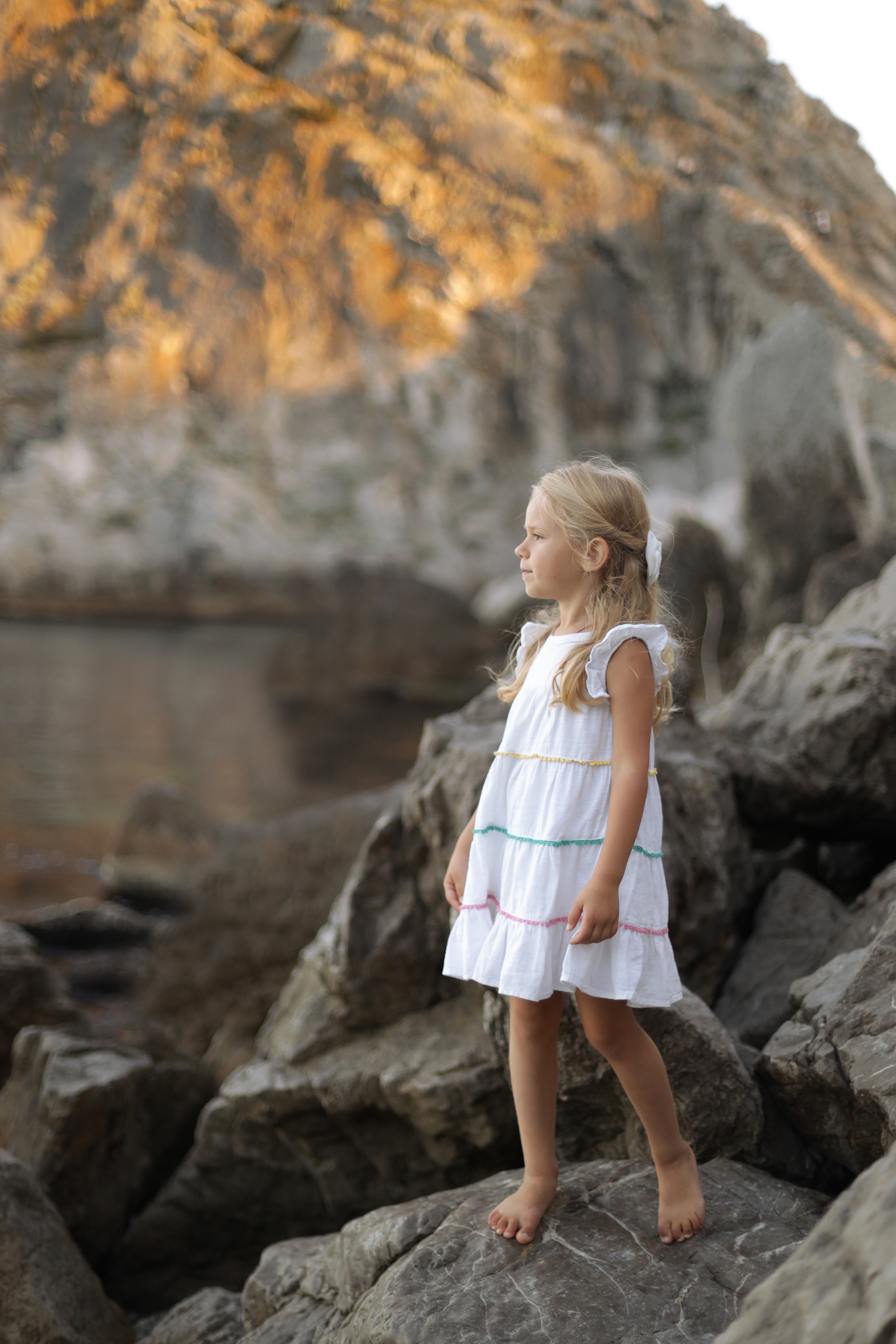 Арина у скал. Бочарова Мария — школьный фотограф Апрелевка, Новая Москва, Московская область
