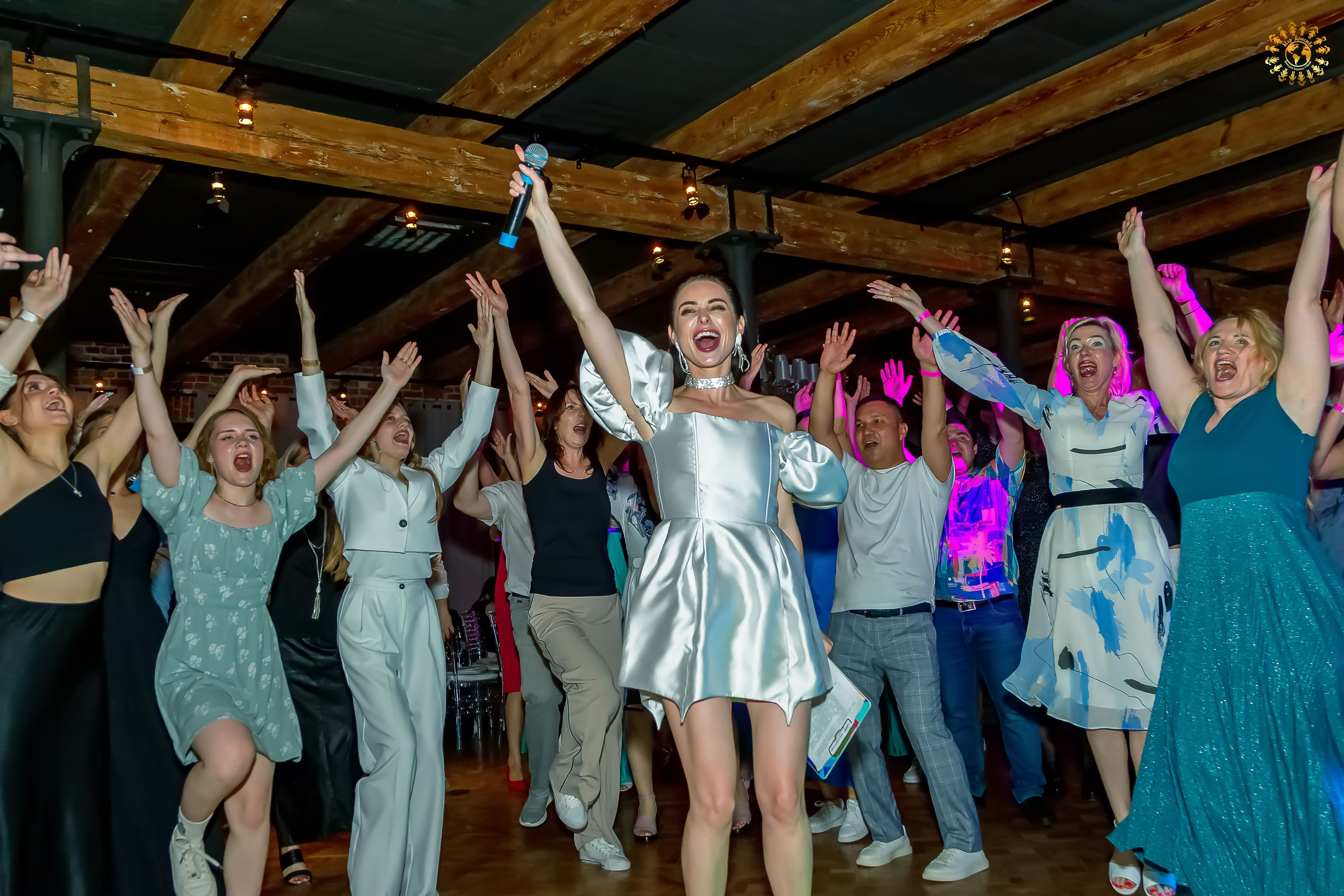 Выпускной 2023 (11-е классы) клуб «Джаггер», Москва. Репортажная съемка в Москве и области. Анималистика