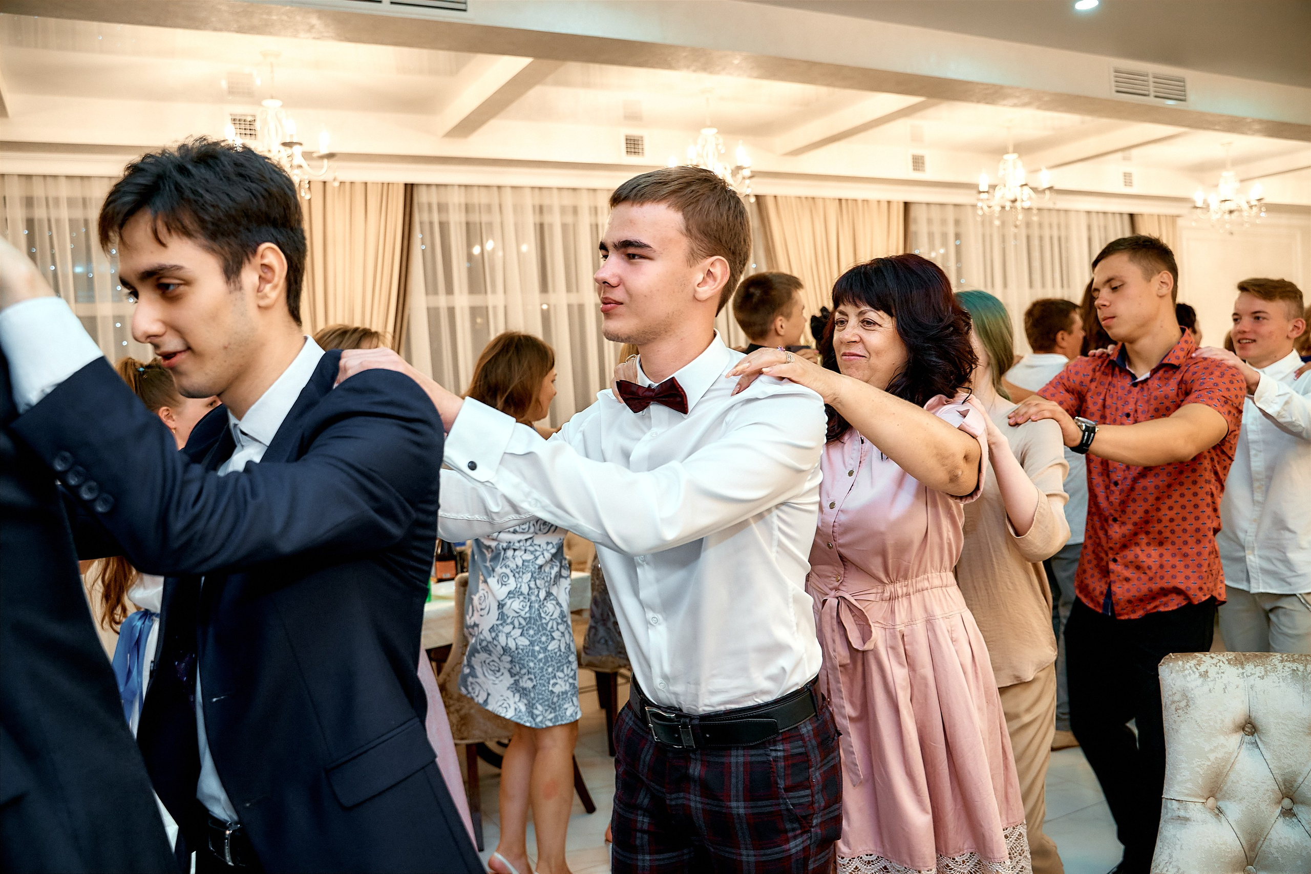 Фотосессия Выпускной. Последний звонок. Краснодар. Крым. Петр Ступень. Свадебное, семейное фото и видео. Москва. Краснодар