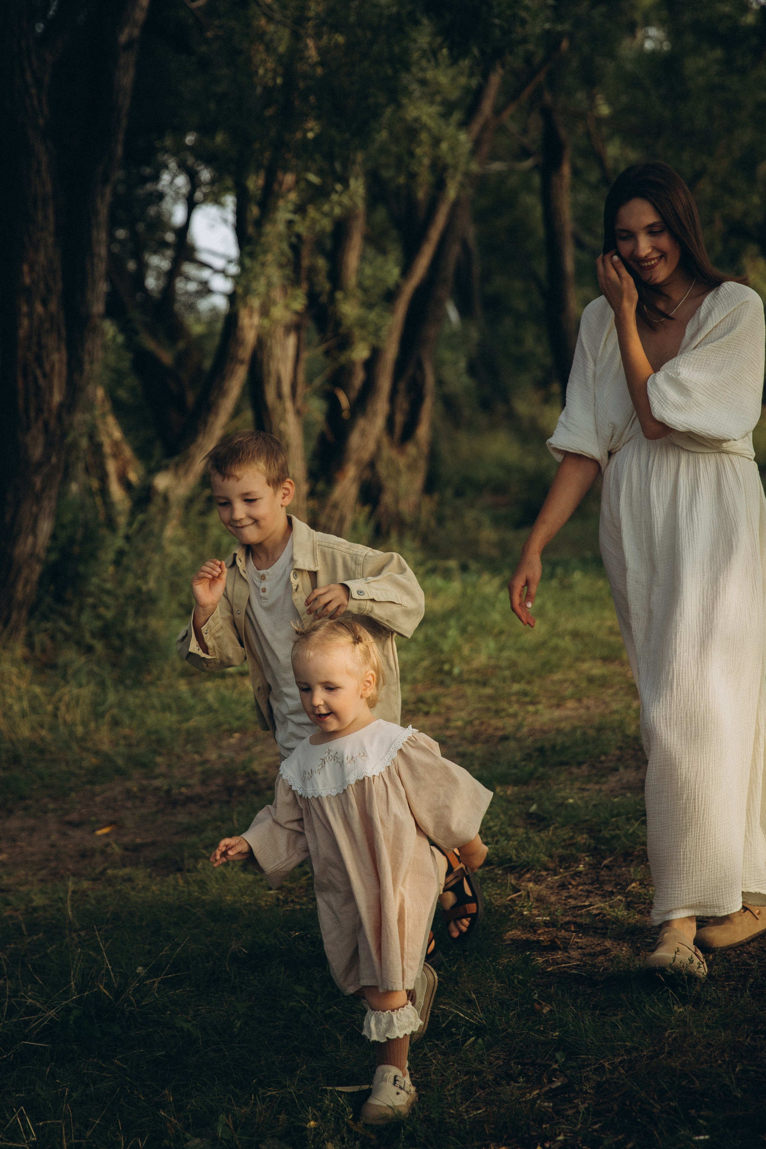 У озера. Фотограф  Челябинск Варвара Шарапова