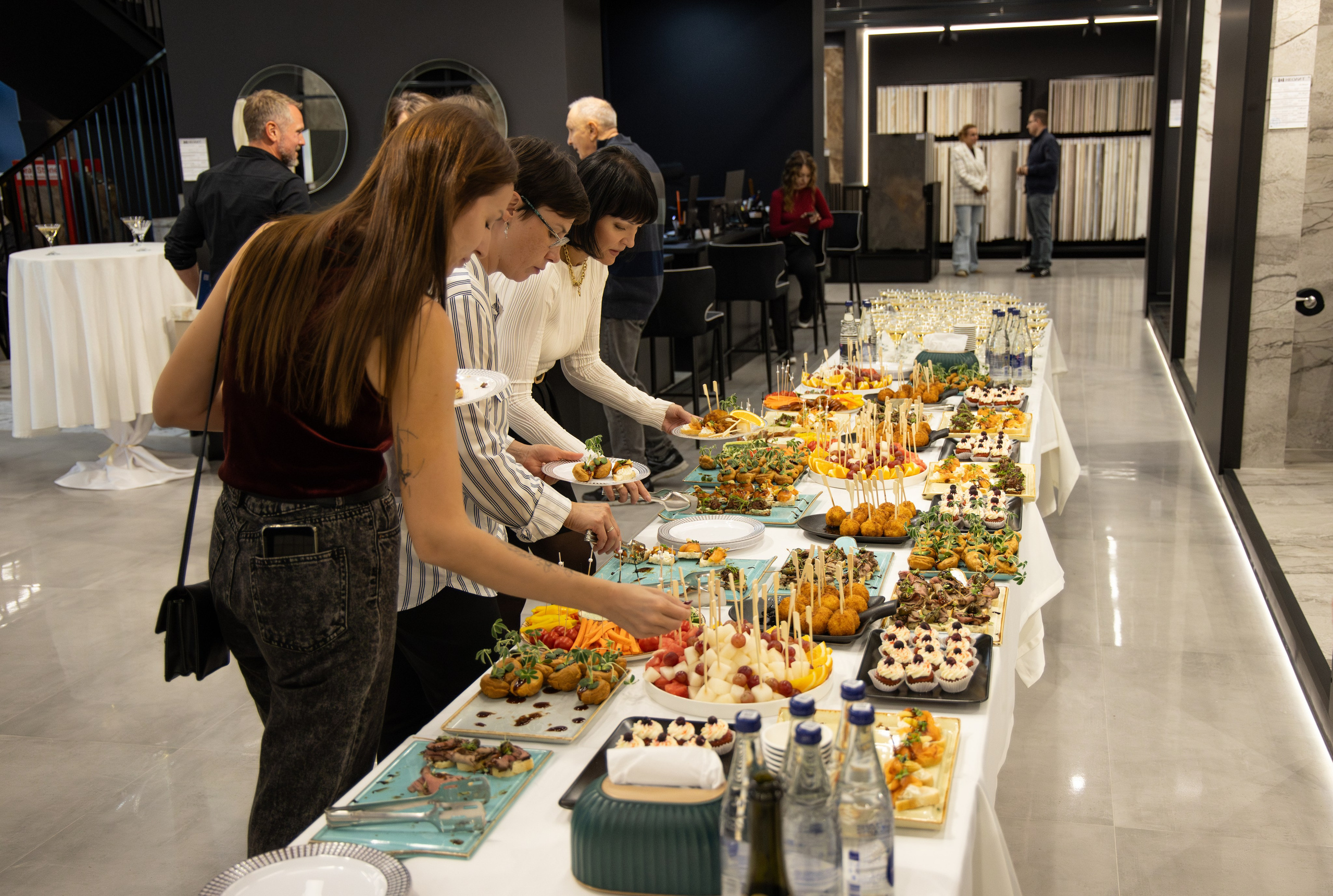 Неолит. Открытие магазина. Ваш экстрим фотограф Кудрева Яна
