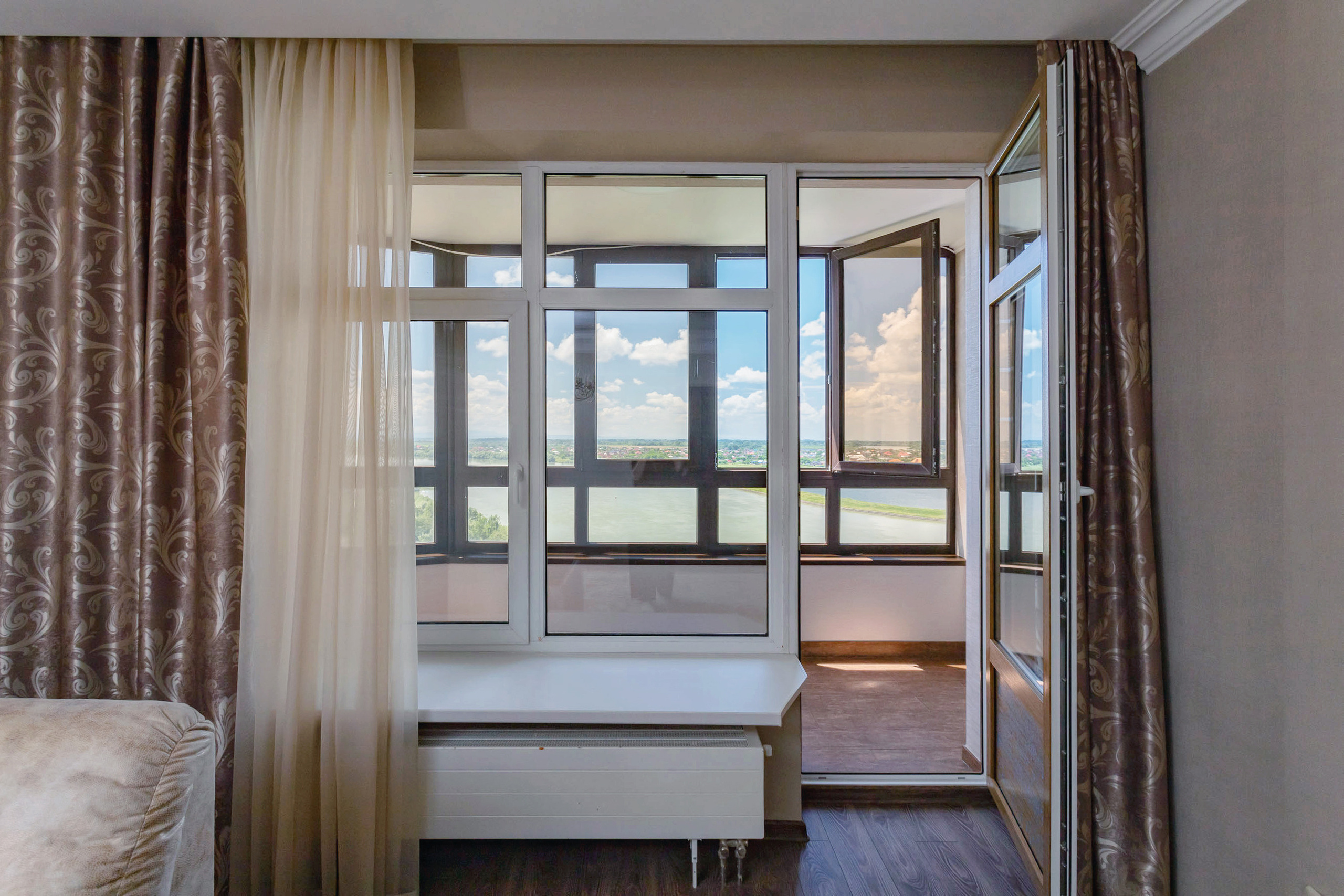 Съемка квартиры в Краснодаре на улице Клары Лучко. Создание сайтов, SMM, производство контента | Студия «Медведь» | Услуги для бизнеса