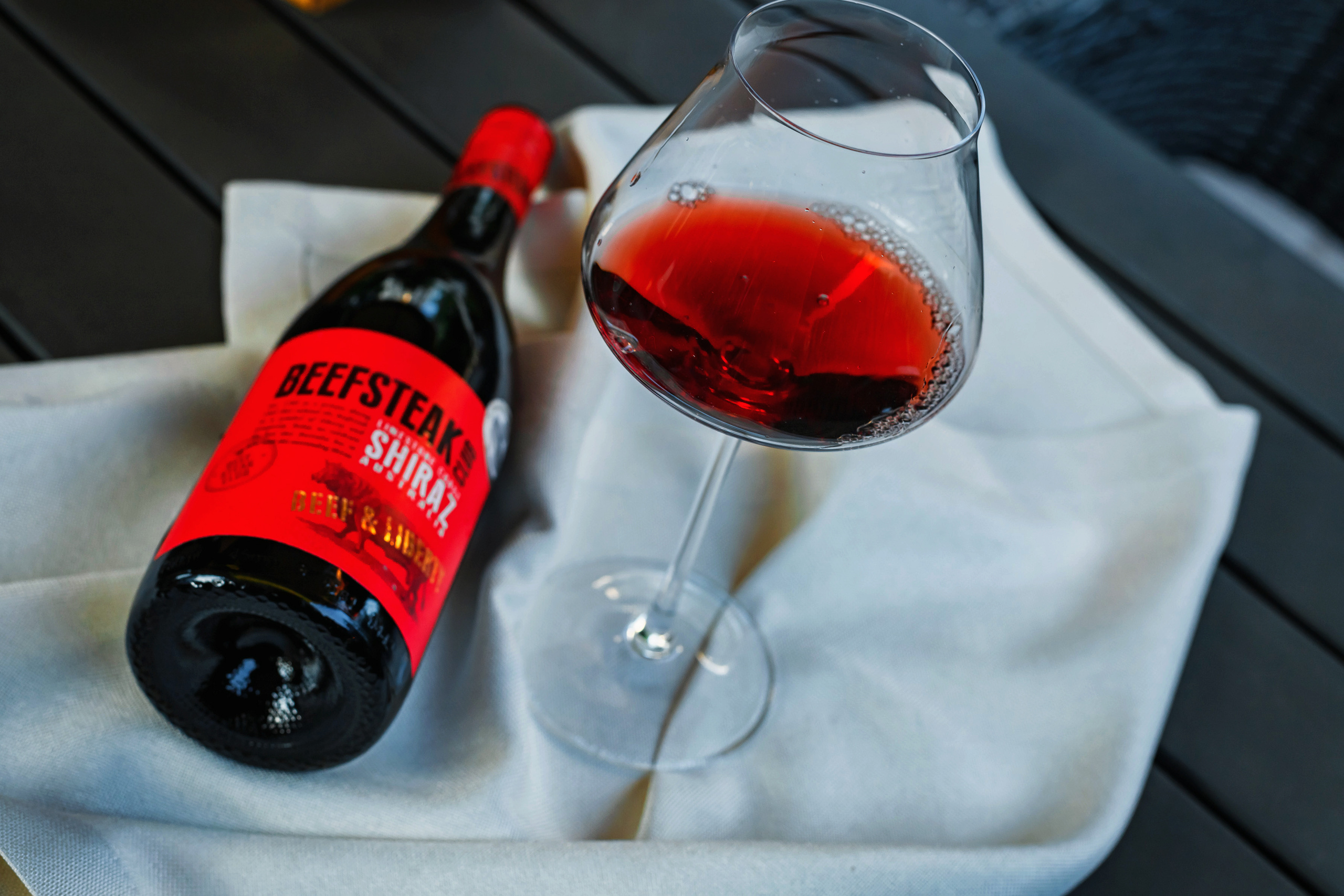 Съемка контента для социальных сетей ресторана Стейк-Хаус. Создание сайтов, SMM, производство контента | Студия «Медведь» | Услуги для бизнеса