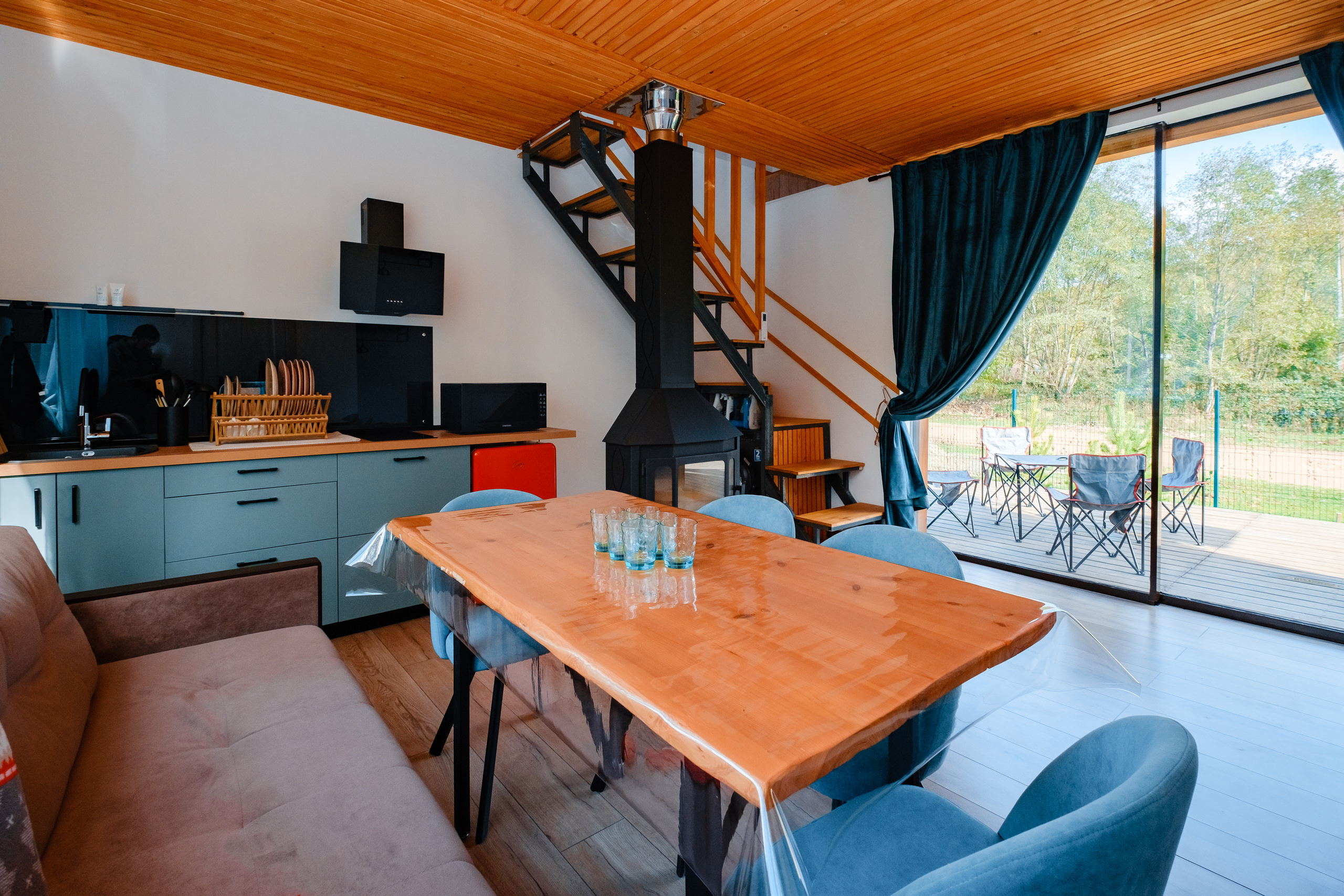 Mezmai House — съемка дома отдыха. Создание сайтов, SMM, производство контента | Студия «Медведь» | Услуги для бизнеса