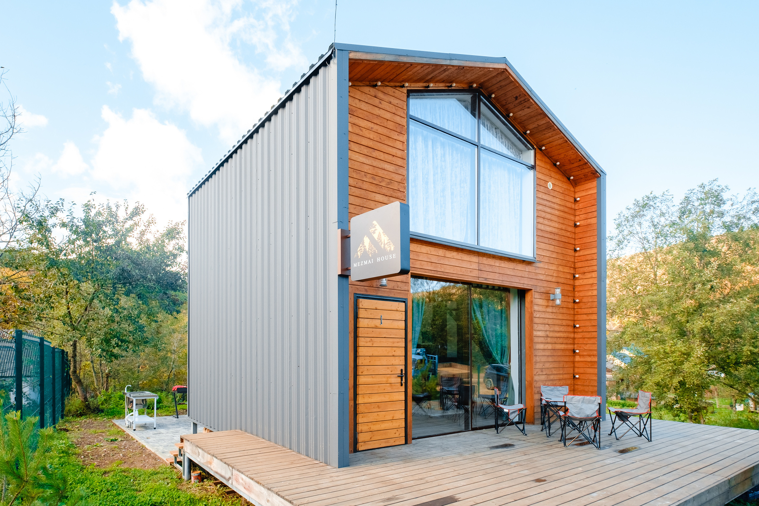 Mezmai House — съемка дома отдыха. Создание сайтов, SMM, производство контента | Студия «Медведь» | Услуги для бизнеса