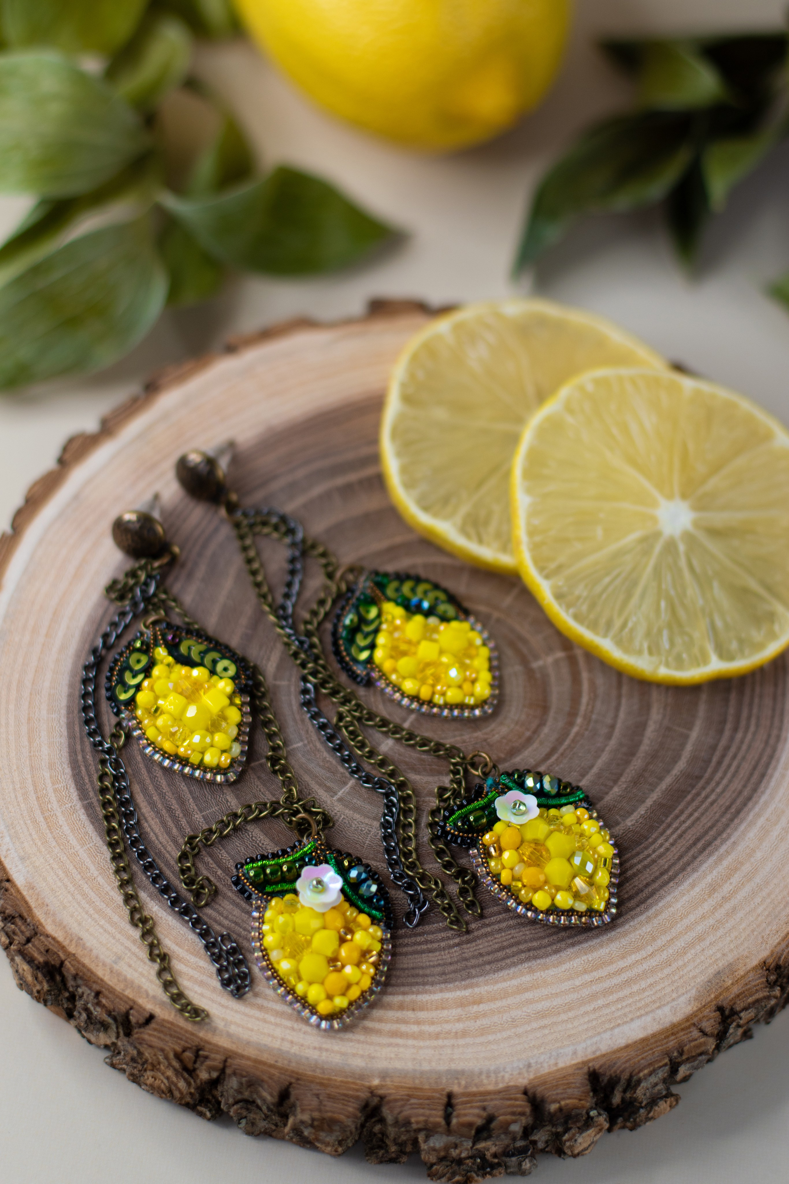 Серьги и брошь ручной работы «Лимоны». Фотограф Санкт-Петербург | Дарья Першина