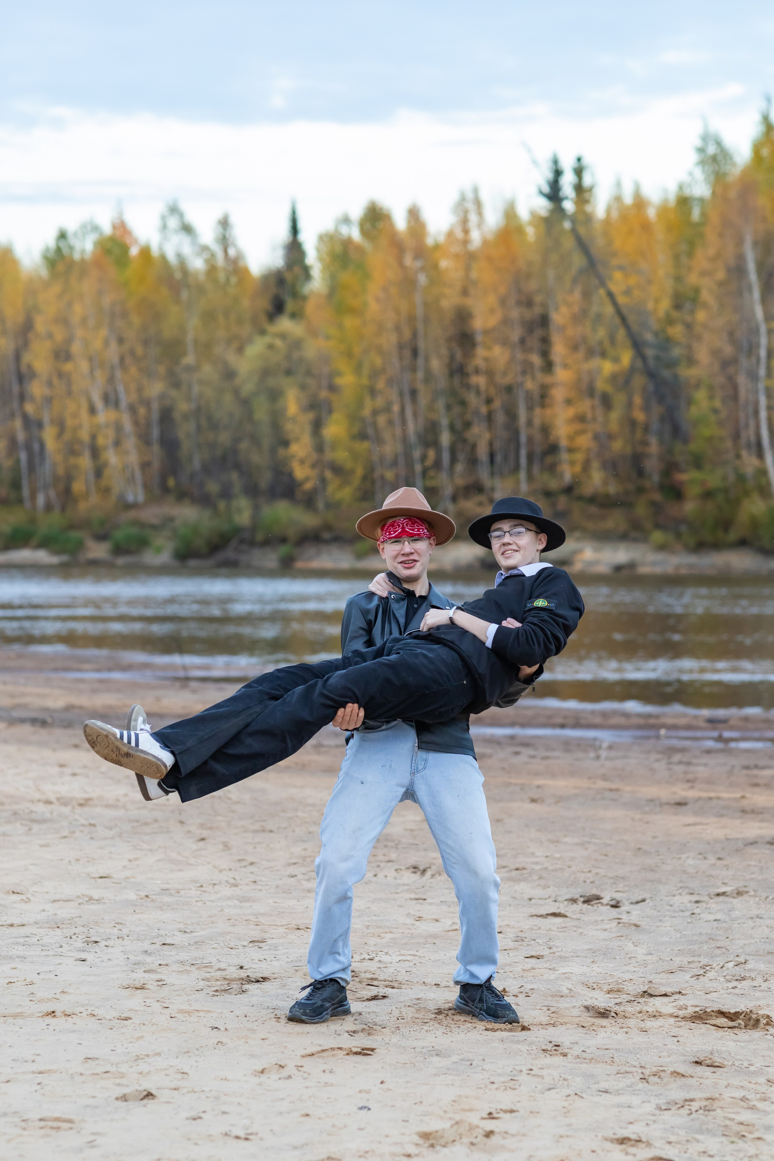 Примеры фото СТАРШИЕ КЛАССЫ. Фотограф Радужный ХМАО, Школьный фотограф, семейный фотограф, выпускной альбом