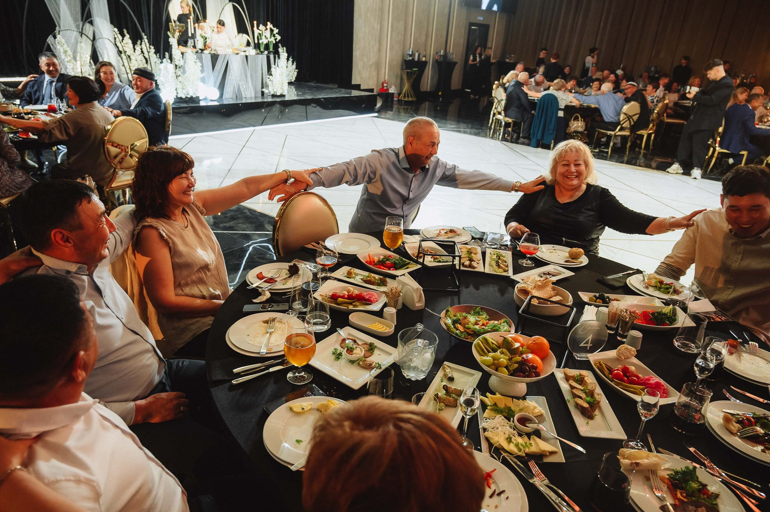 Национальная свадьба в Marshal Grand Hall. Евгений Нисковских — свадебный и репортажный фотограф в Тюмени