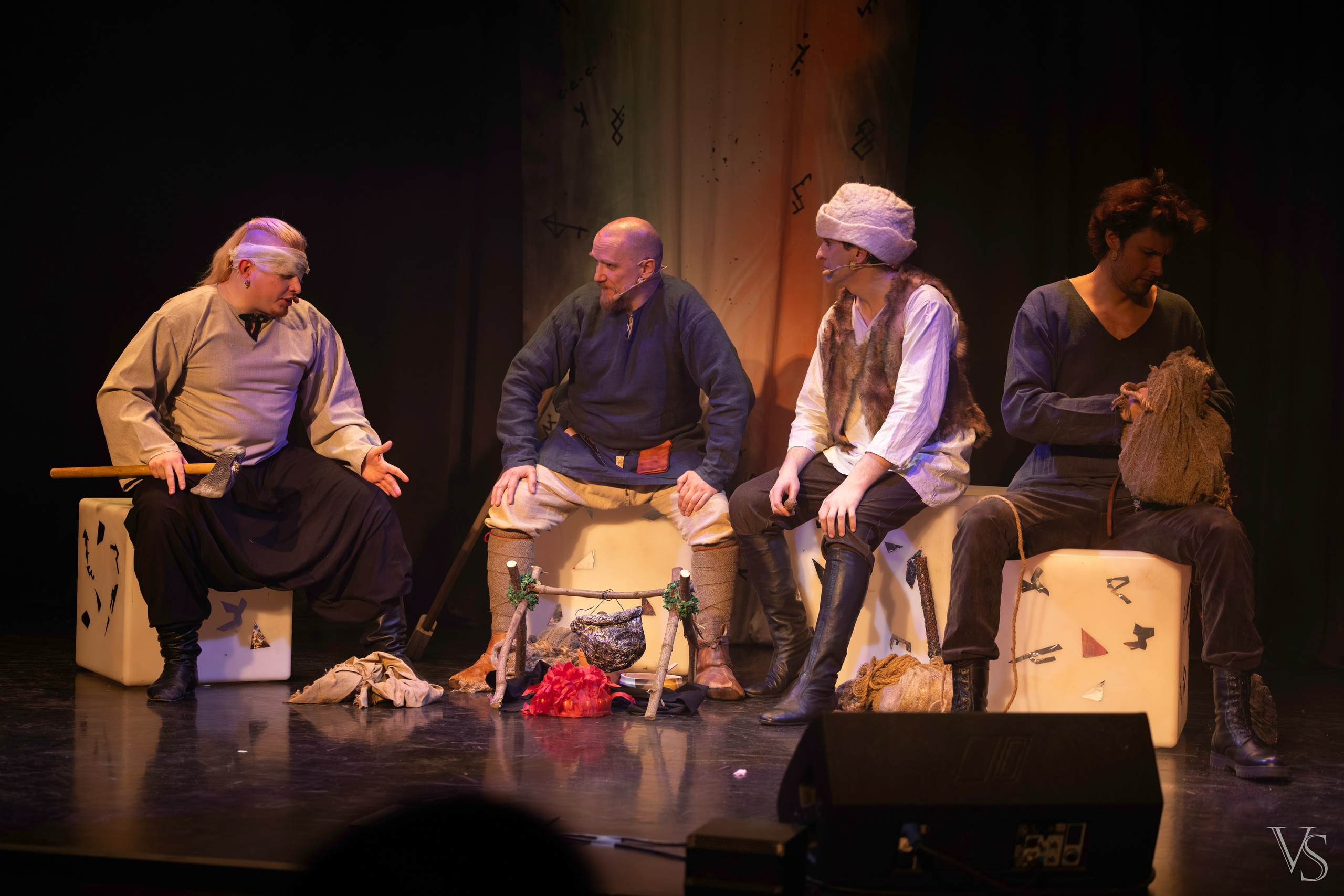 Книга стихий 25.01. Фотограф Виктор Степанов