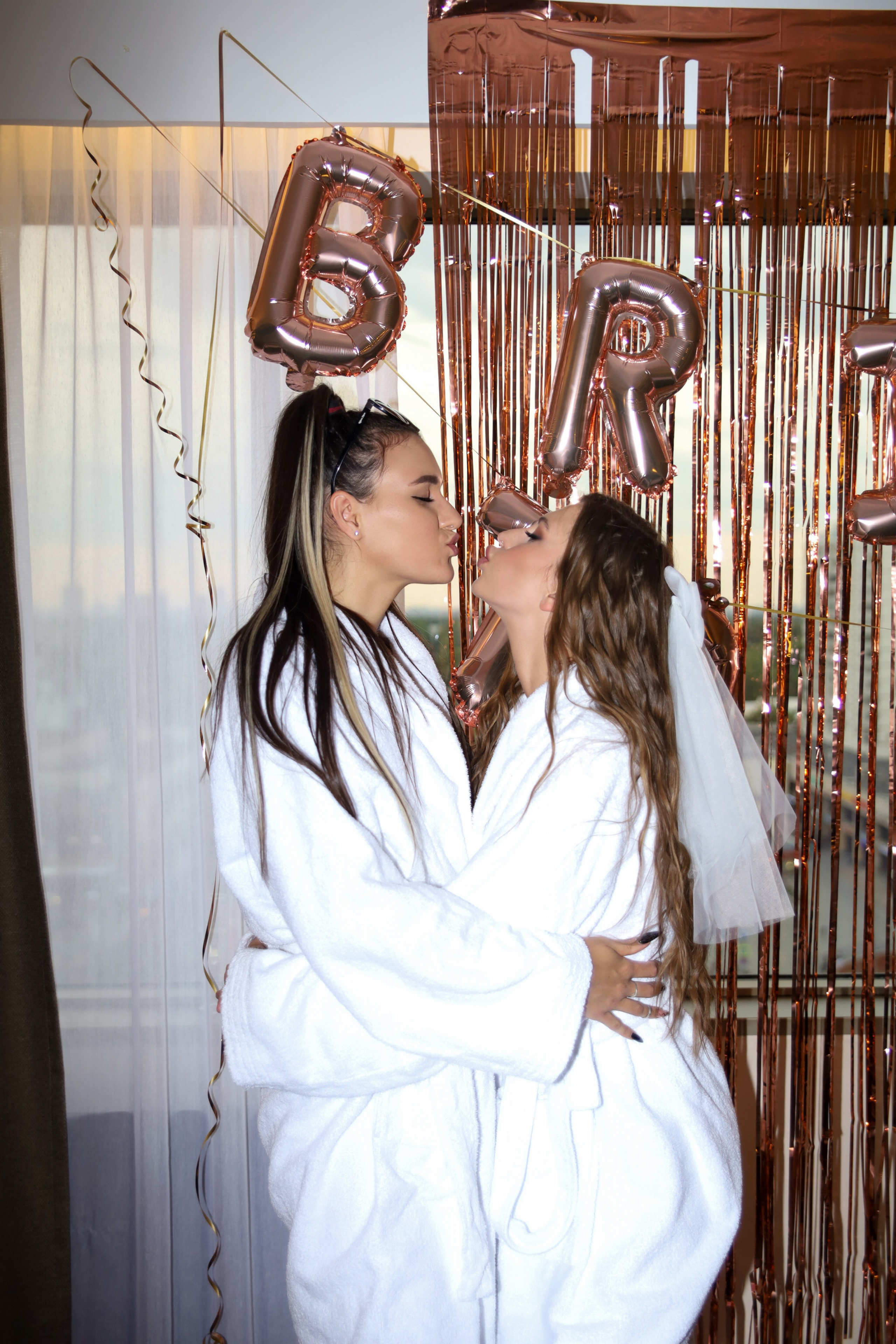 Девичник. Номер отеля. Главная