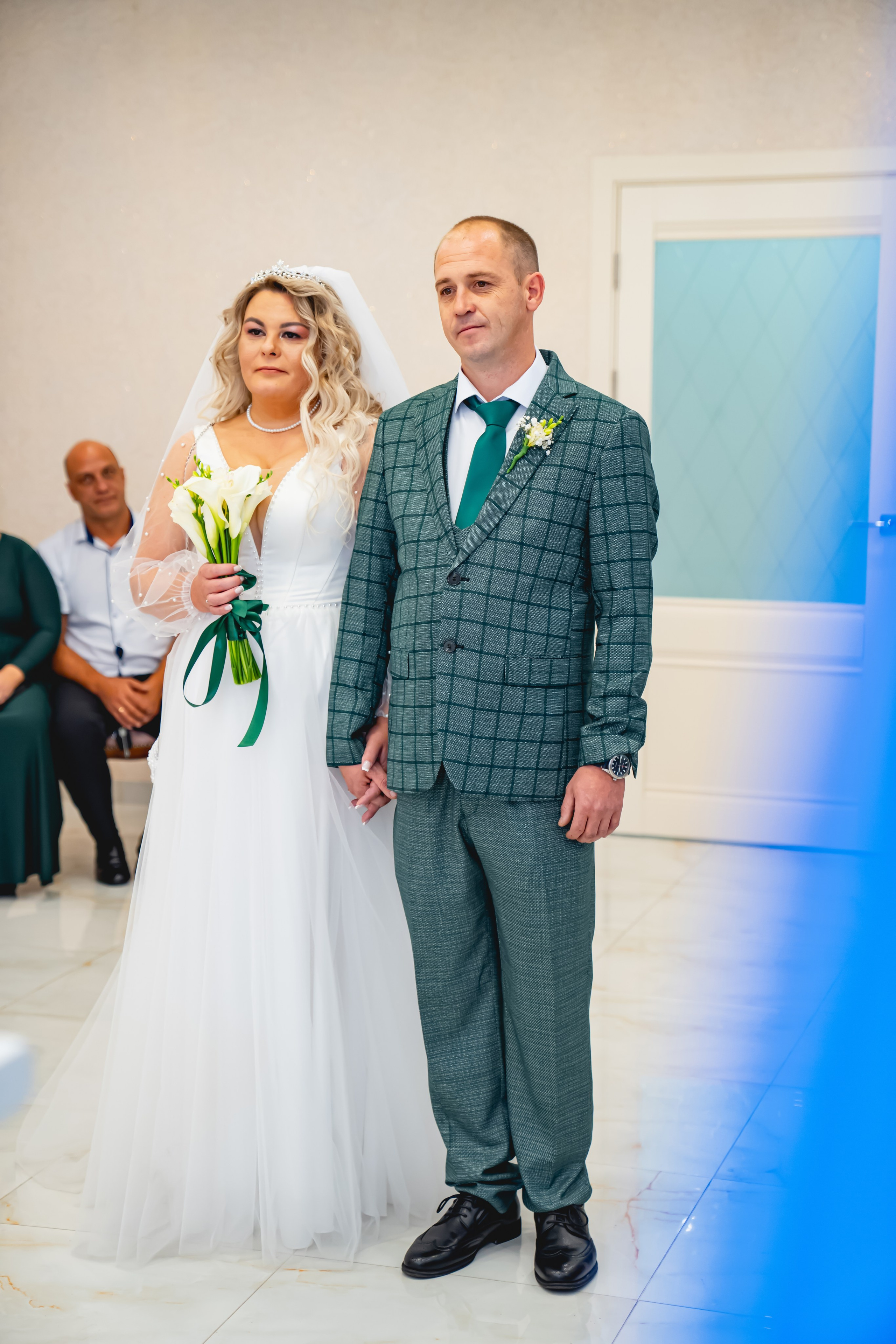 Осенняя Свадьба 2024. Занимаюсь профессиональной фотографией и живу рядом с Байкалом. Работаю в разных жанрах