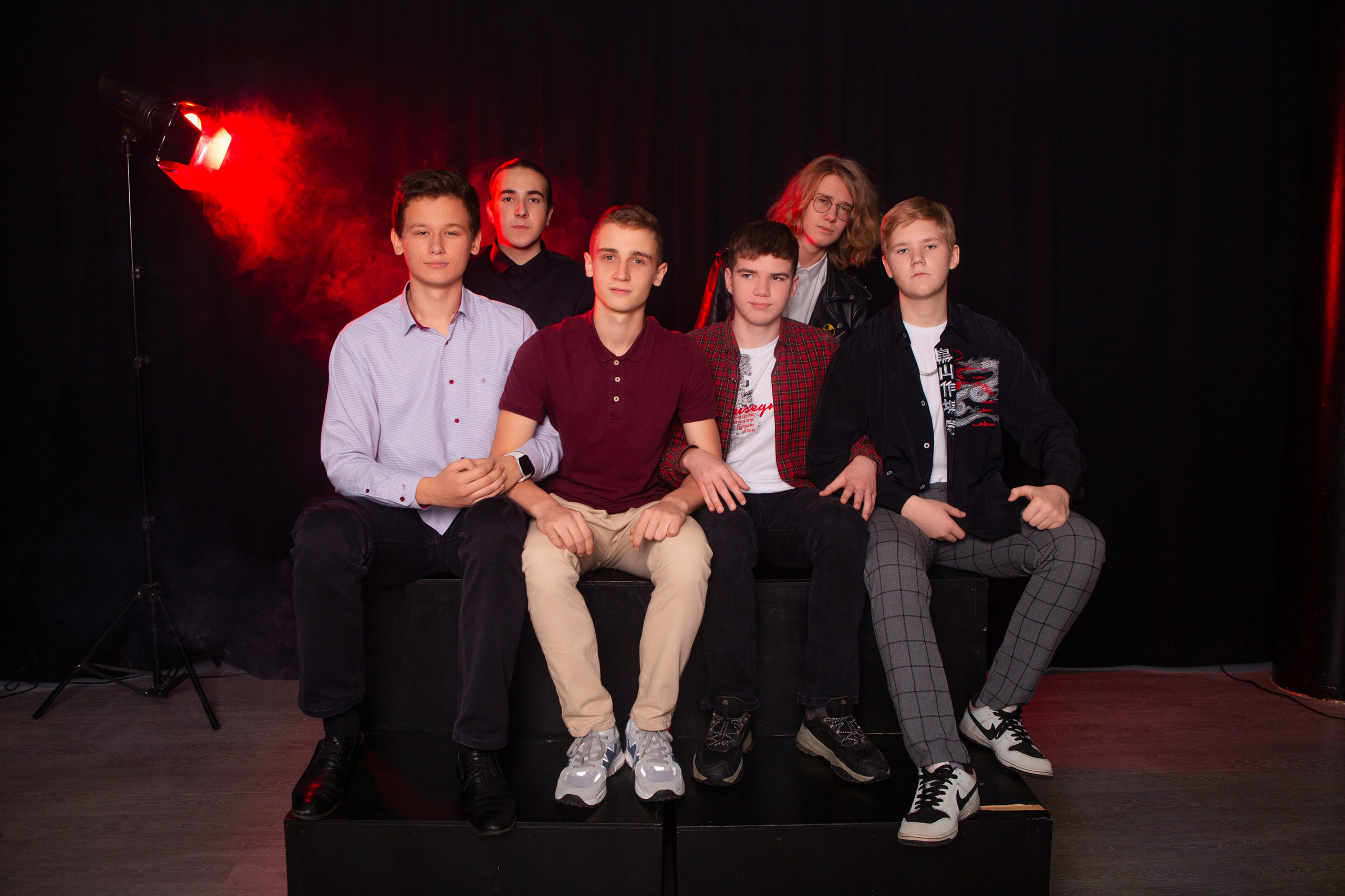 ФОТОСЕССИЯ С ЦВЕТНЫМ СВЕТОМ. ТВОЙ АЛЬБОМ / ТВОИ ПРАВИЛА