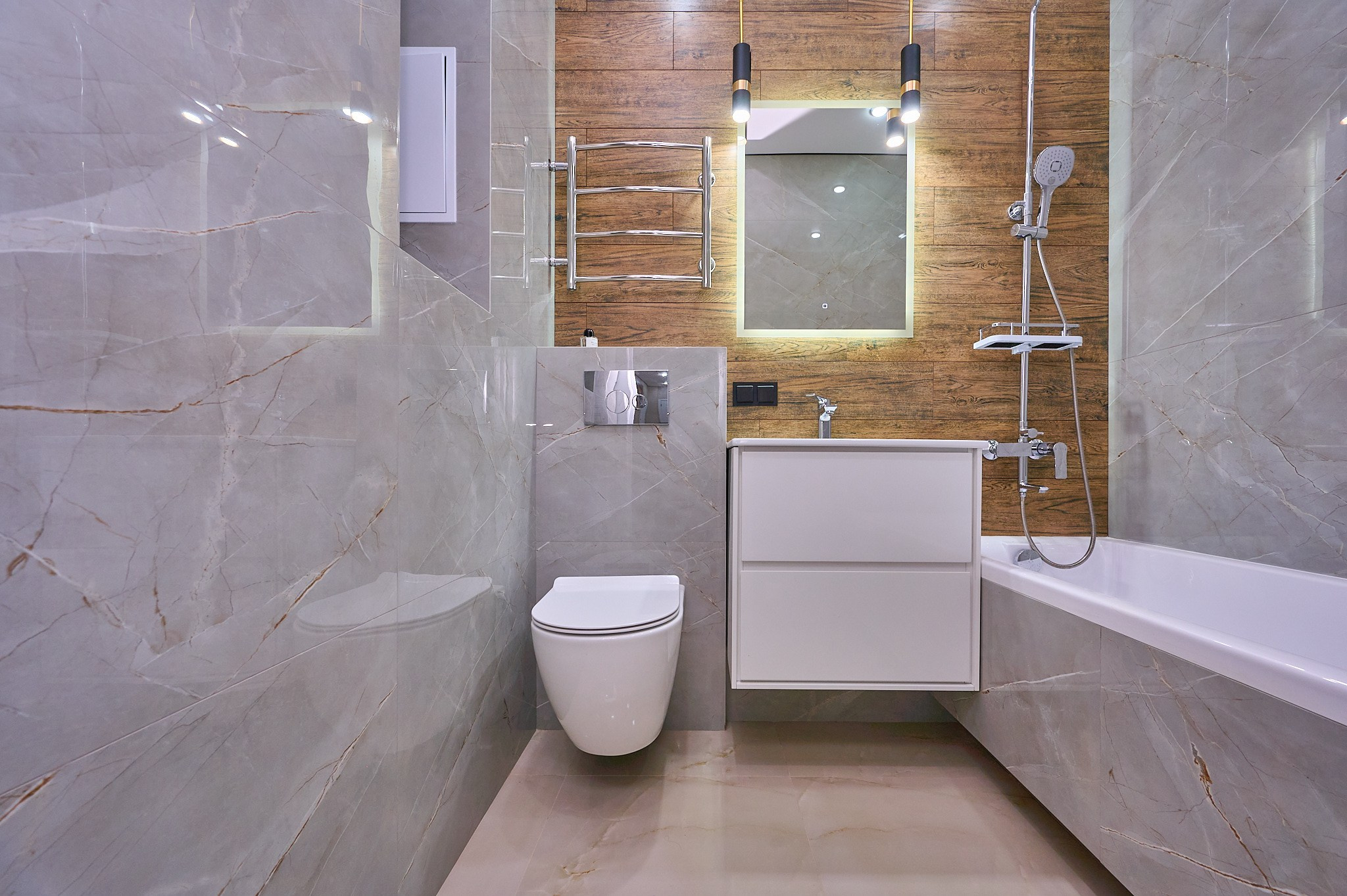 ванная комната серые оттенки белая тумба белая раковина зеркало с подсветкой