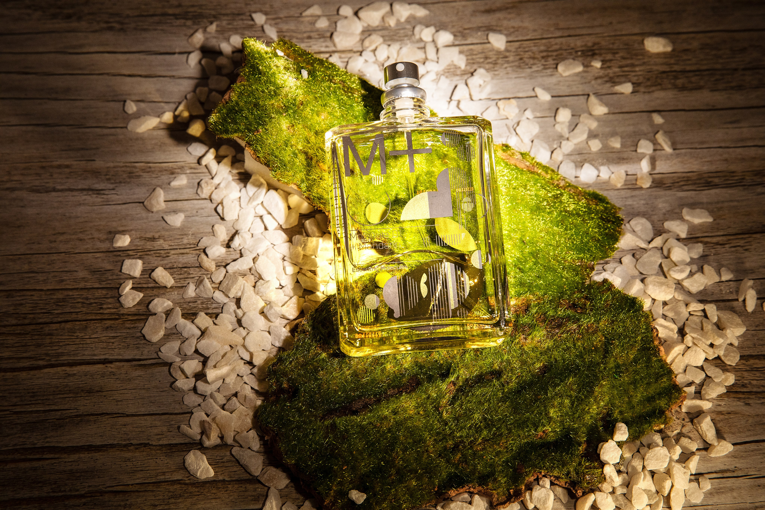 Рекламная фотография Москва | Контент для брендов | Предметная съемка. Фотограф брендов и бизнеса в Москве Алексей Сентюрин