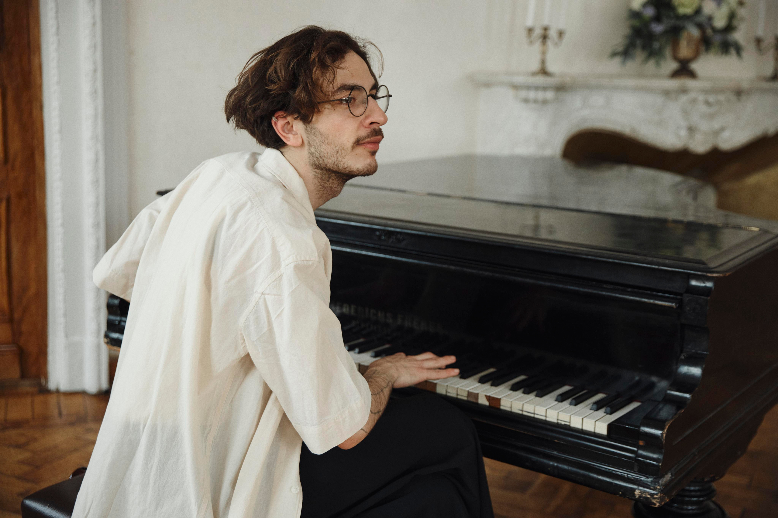 История о любви двух мечтателей. Свадебный фотограф в Москве Кристина Засухина