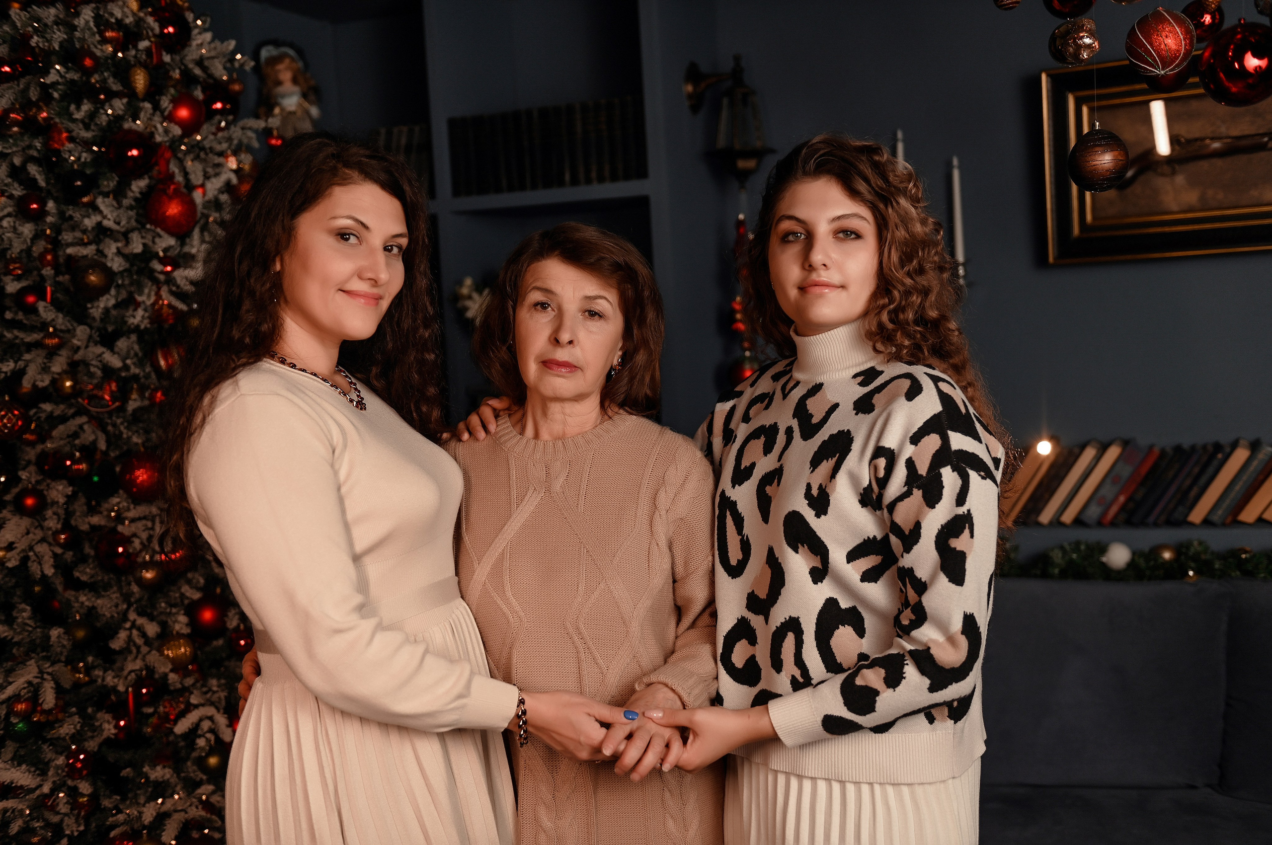 Новогодняя семейная. Свадебный, семейный, детский, контент фотограф в Омске Максим Ильин