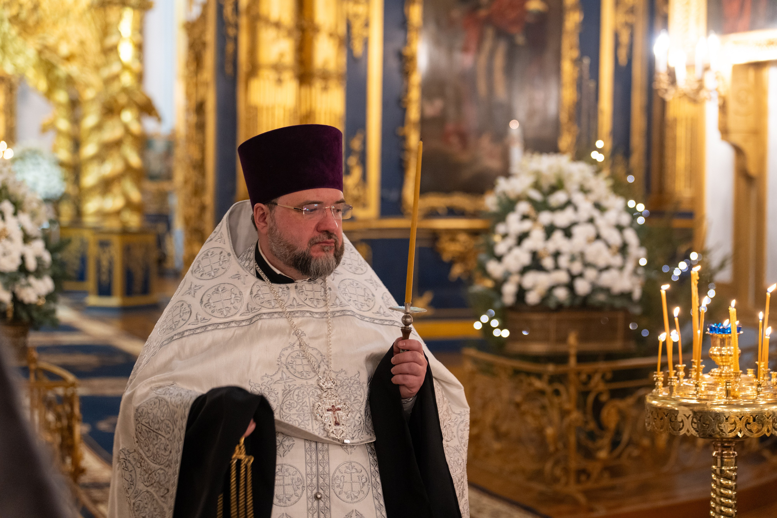 Праздничное бдение в Николо-Богоявленском морском соборе. НИКОЛО-БОГОЯВЛЕНСКИЙ МОРСКОЙ СОБОР