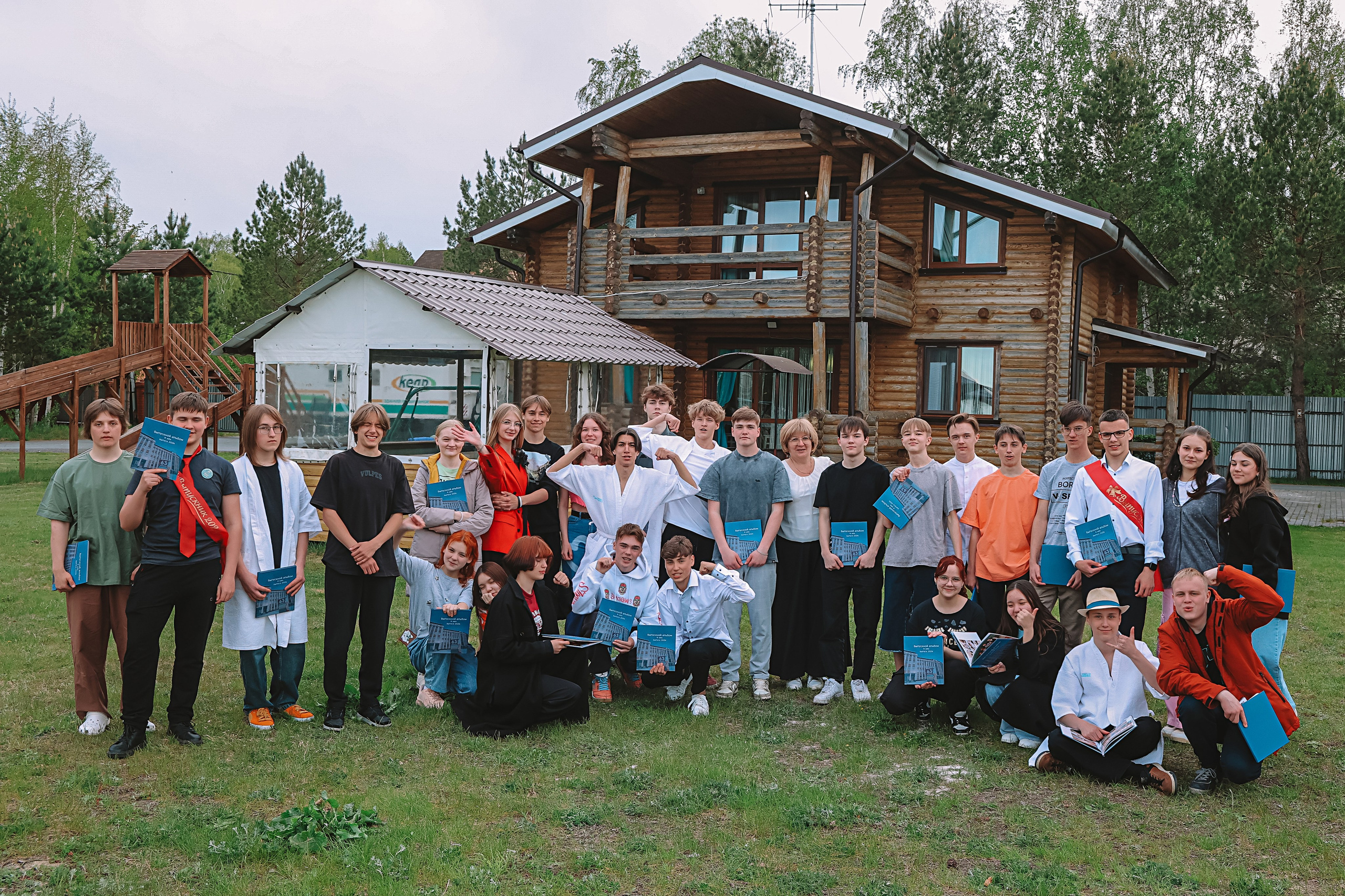 Последний звонок. Семейный фотограф Тюмень, фотограф на роды Салмина Мария