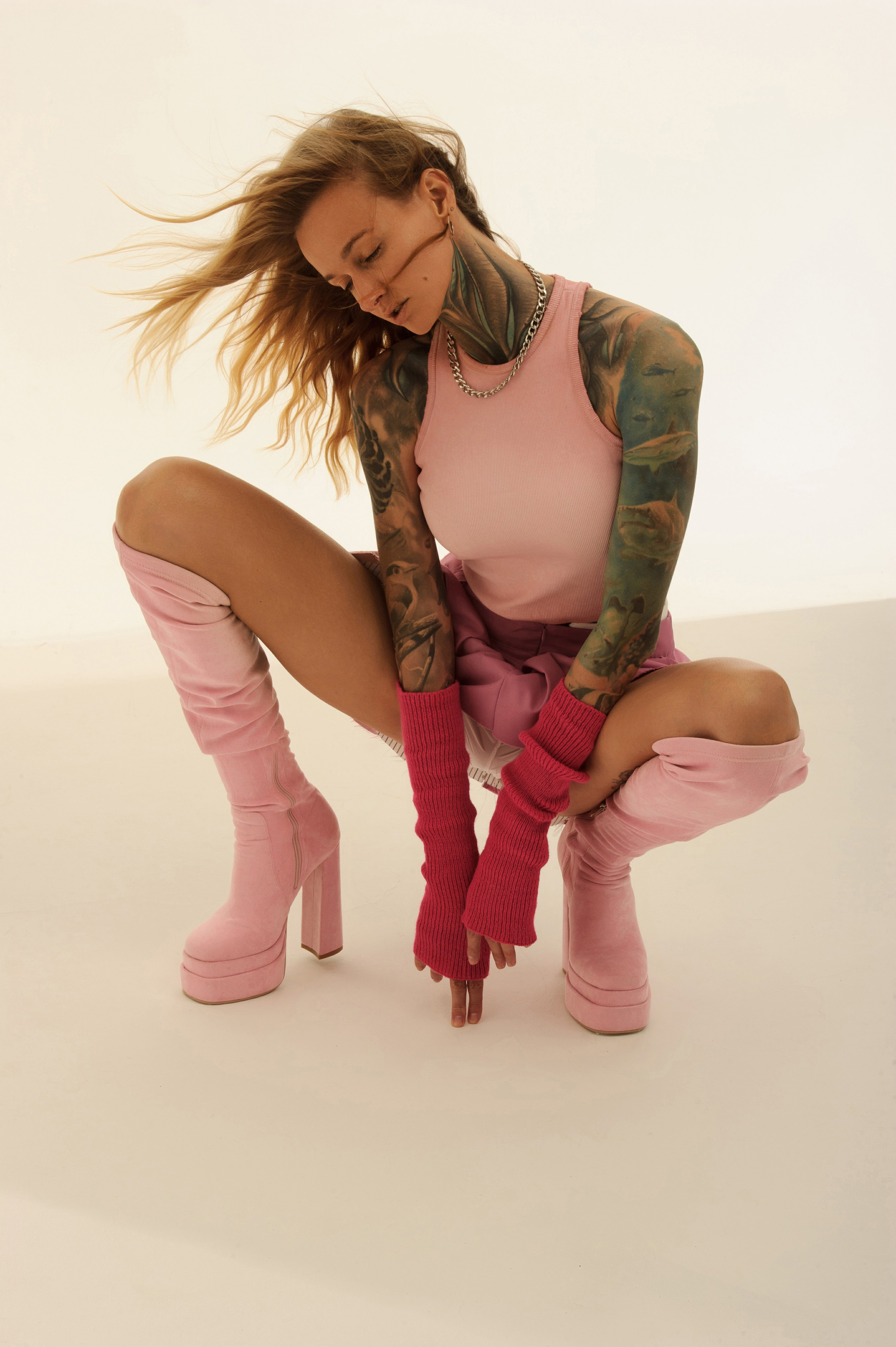 Фотосессия в стиле минимализм. Александр Mr.Brass — фотографирую женский портрет в Москве