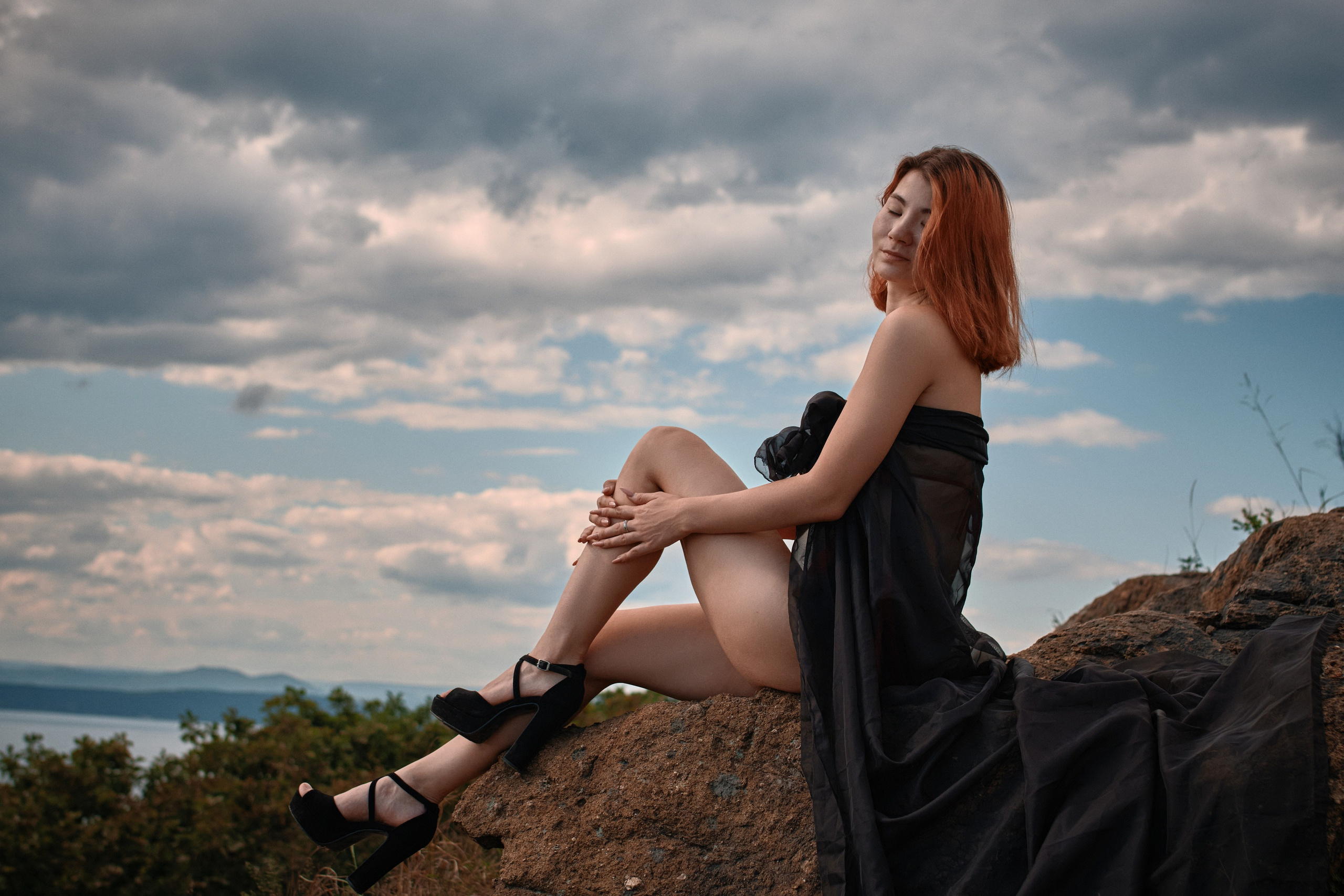 Фотосессии с цветным тюлем Санкт-Петербург. Фотограф портретный архитектурный лавстори будуар Санкт-Петербург Виктор Иванов