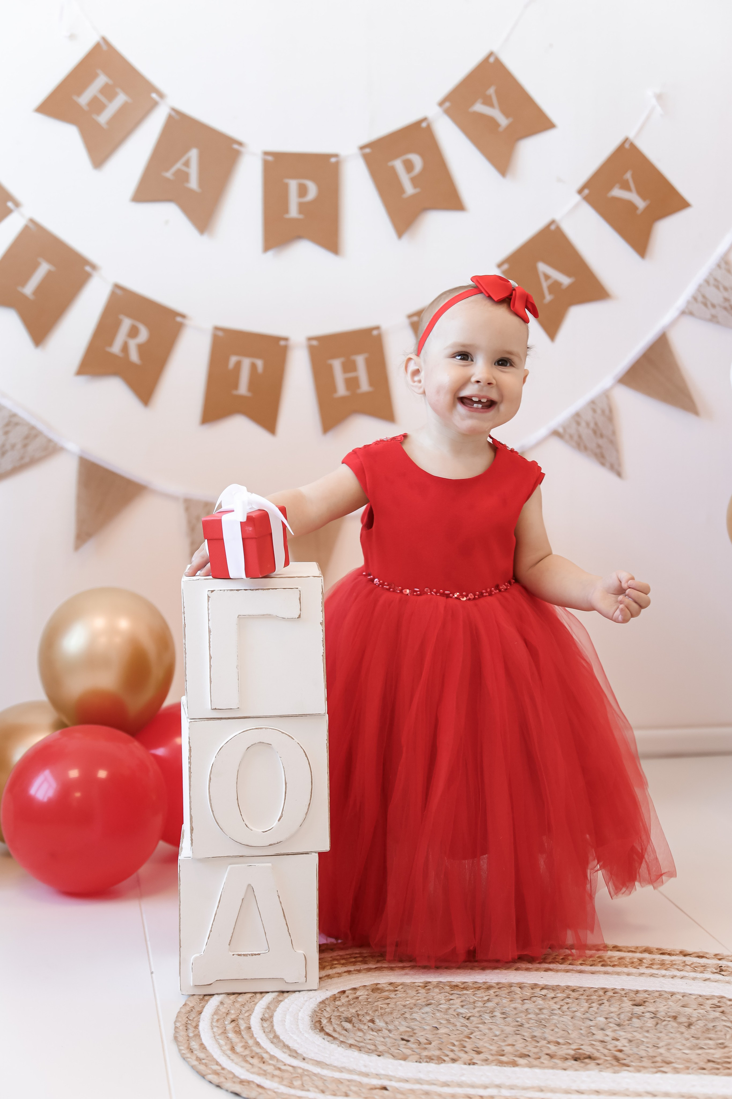 1й Годик Оли. Детский и Семейный фотограф в Санкт-Петербурге. Детская Фотостудия «FAMILY STORY»