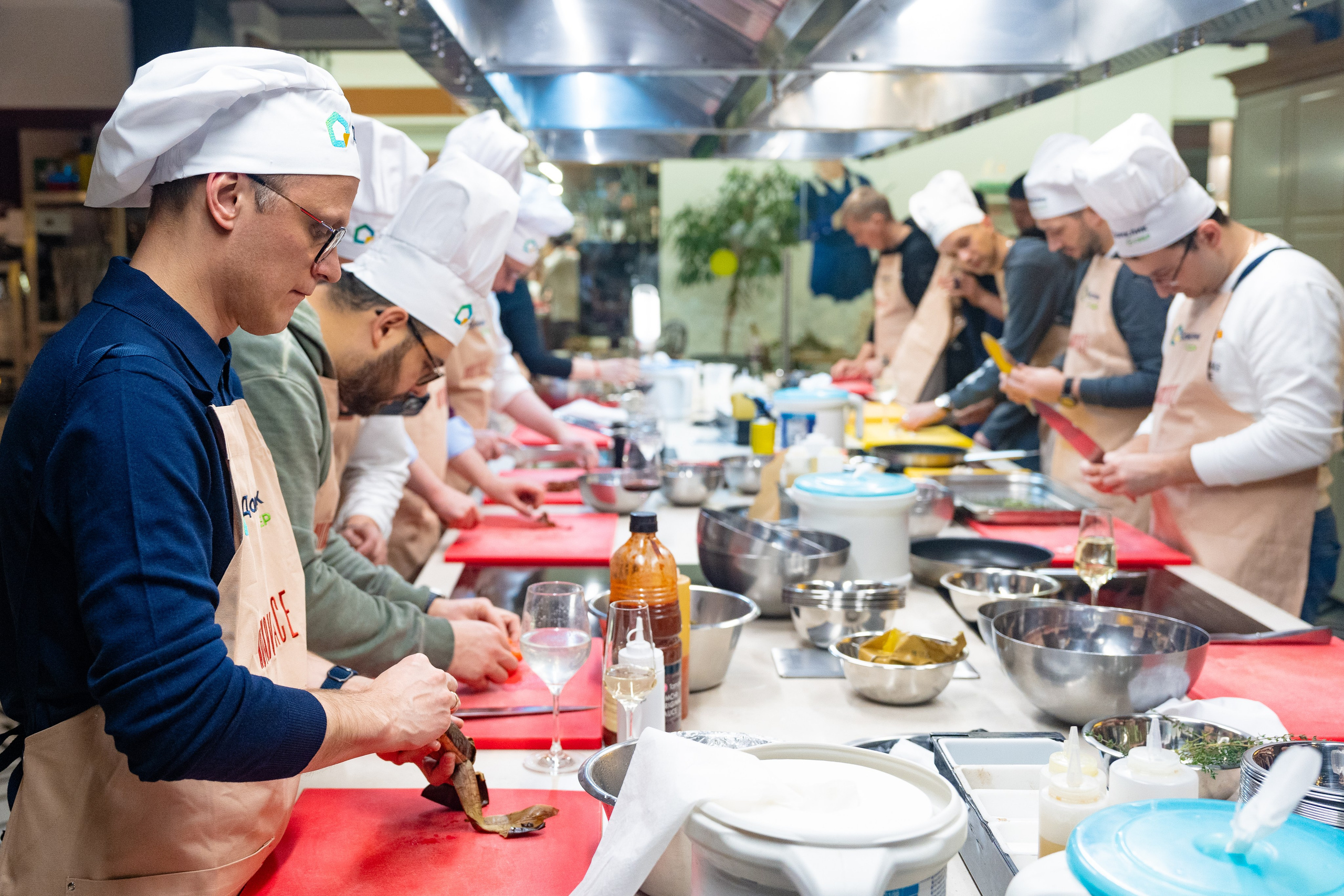 NOVIKOV SCHOOL — Умами зал. Фотограф Никита Комаров