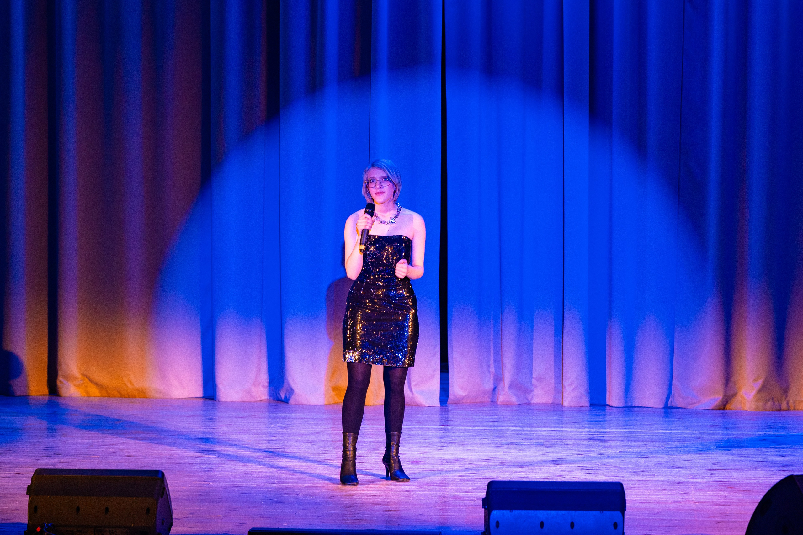 Концерт ДК Буривестник. Фотограф Никита Комаров