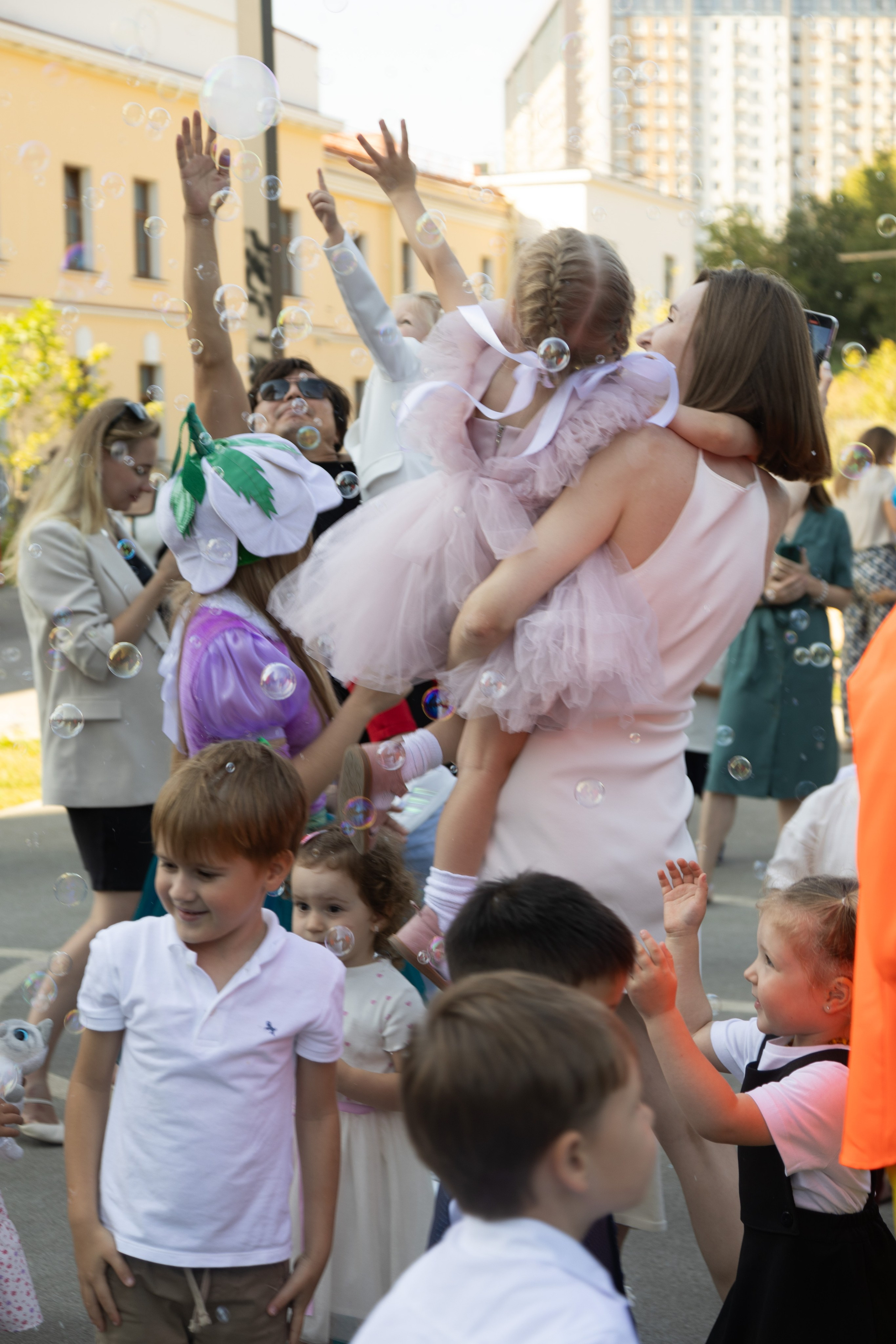 2 -го Сентября RYBAKOV PLYSCHOOL. Портретный Студийный и уличный фотограф Москва. Индивидуальные, Семейные, Беременность, Будуар, Каталог, контент съемки для блога и бизнеса