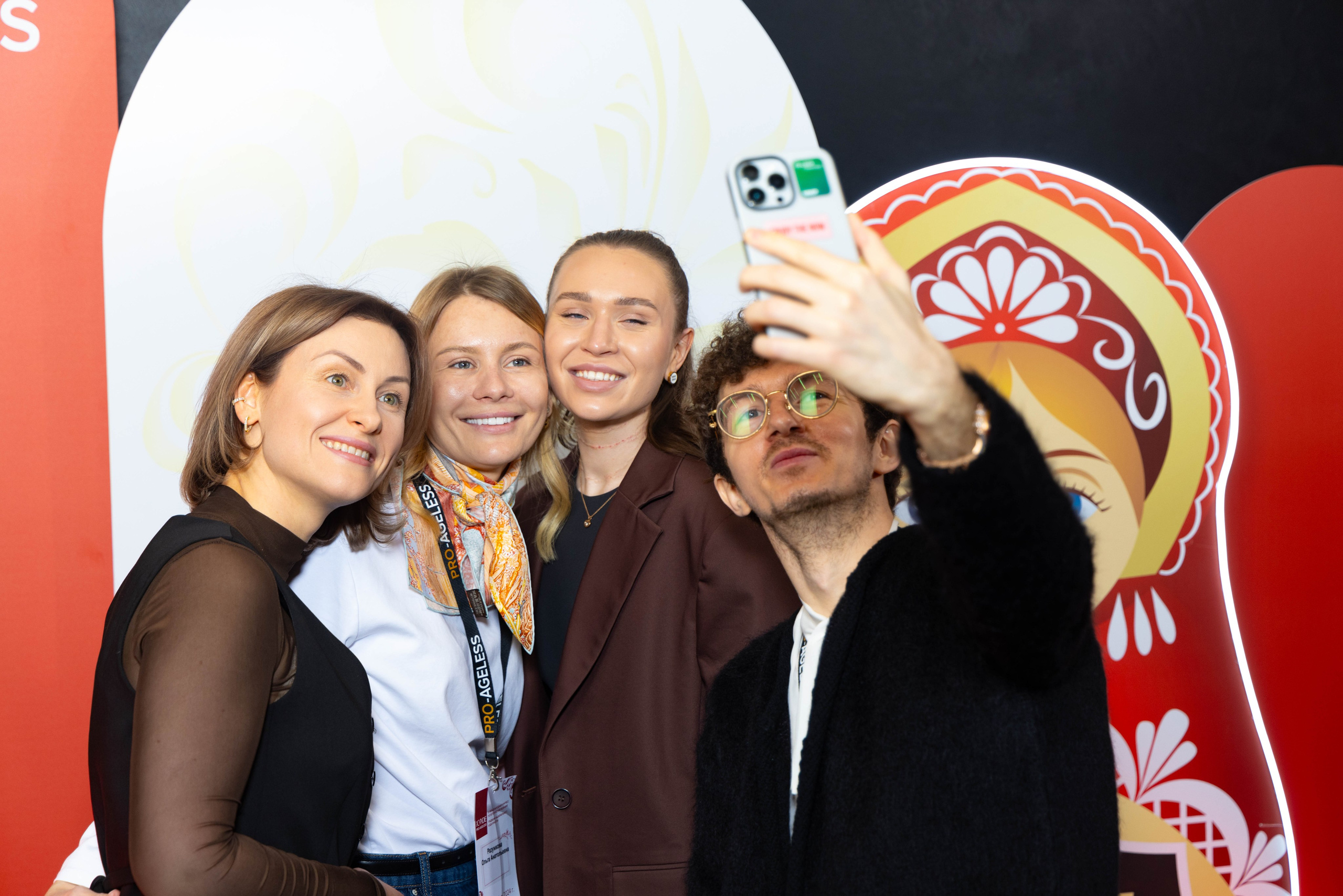 ФОТОЗОНА МАТРЕШКА. PRO-AGELESS