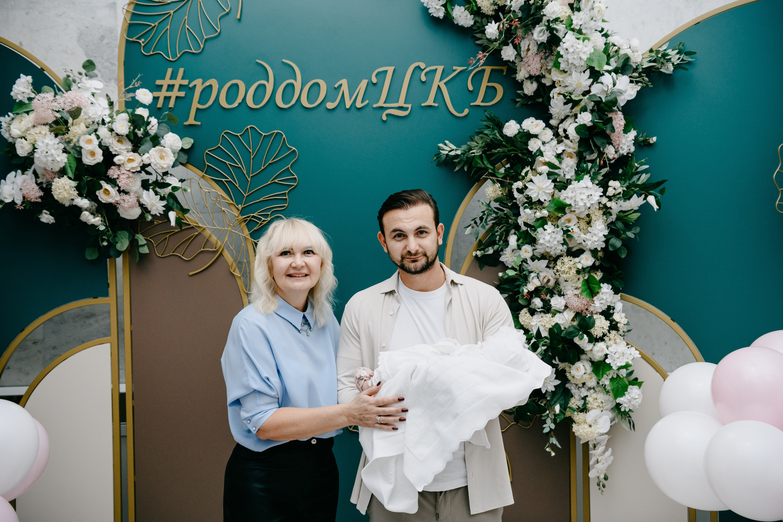Выписка Елизаветы в ЦКБ. Фотограф на выписку из роддома в Москве и МО