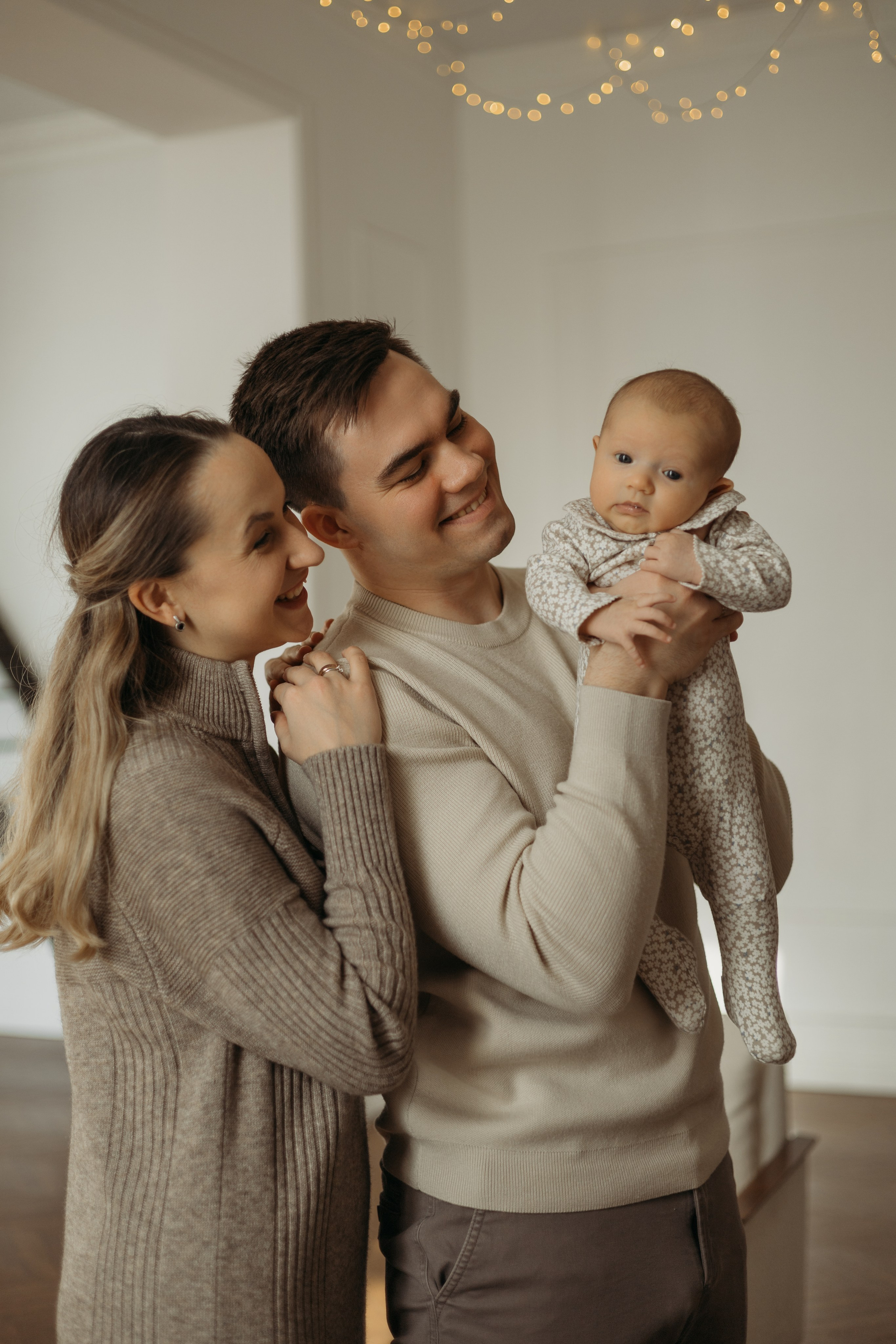 Семейная с малышкой. Самый теплый фотограф в Краснодаре Рябоконь Ксения