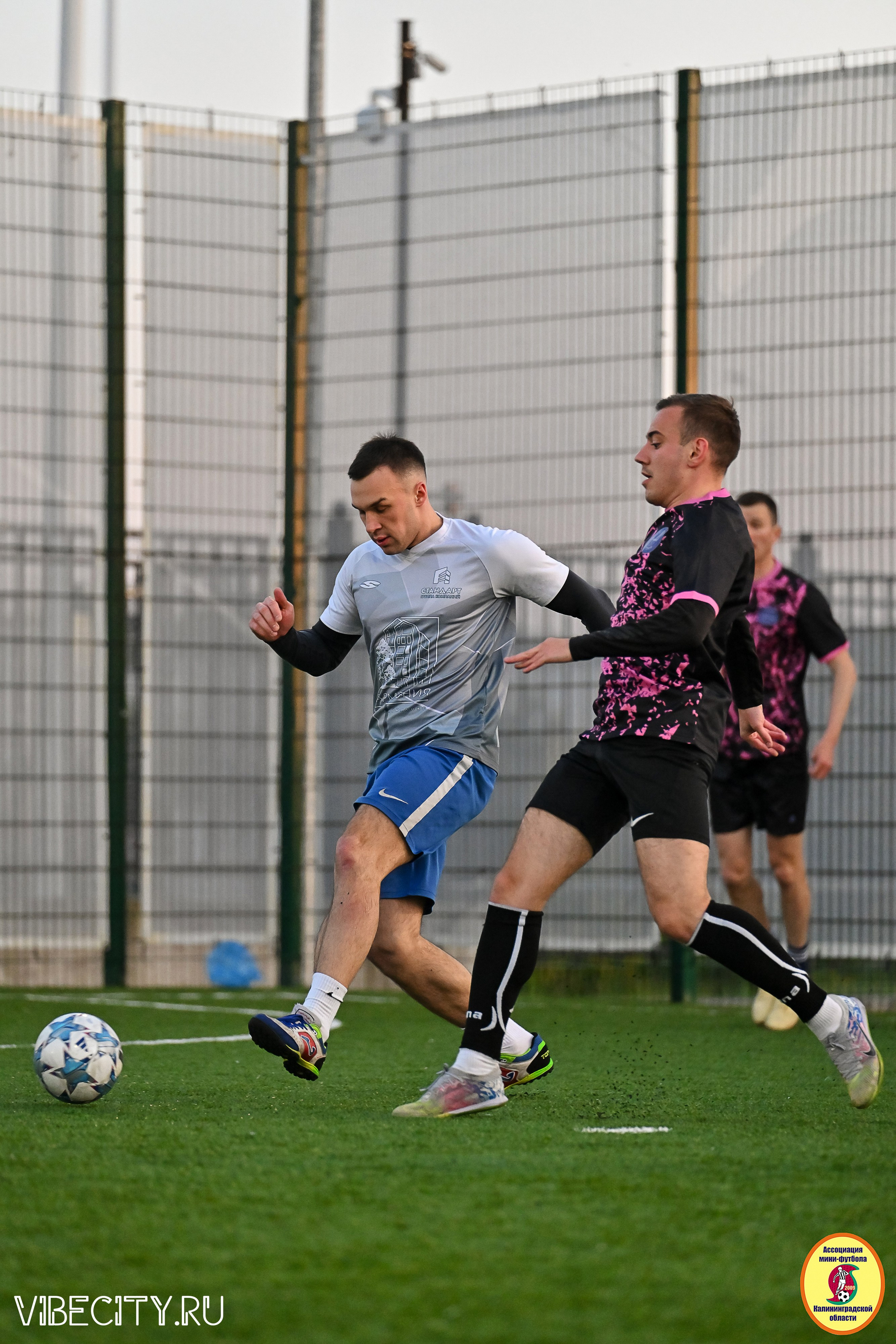 ИГРЫ МИНИ-ФУТБОЛЬНОЙ И КОРПОРАТИВНОЙ ЛИГИ. VIBECITY.RU Вайб Сити Ру Фоторепортажи Фотоотчеты Калининград