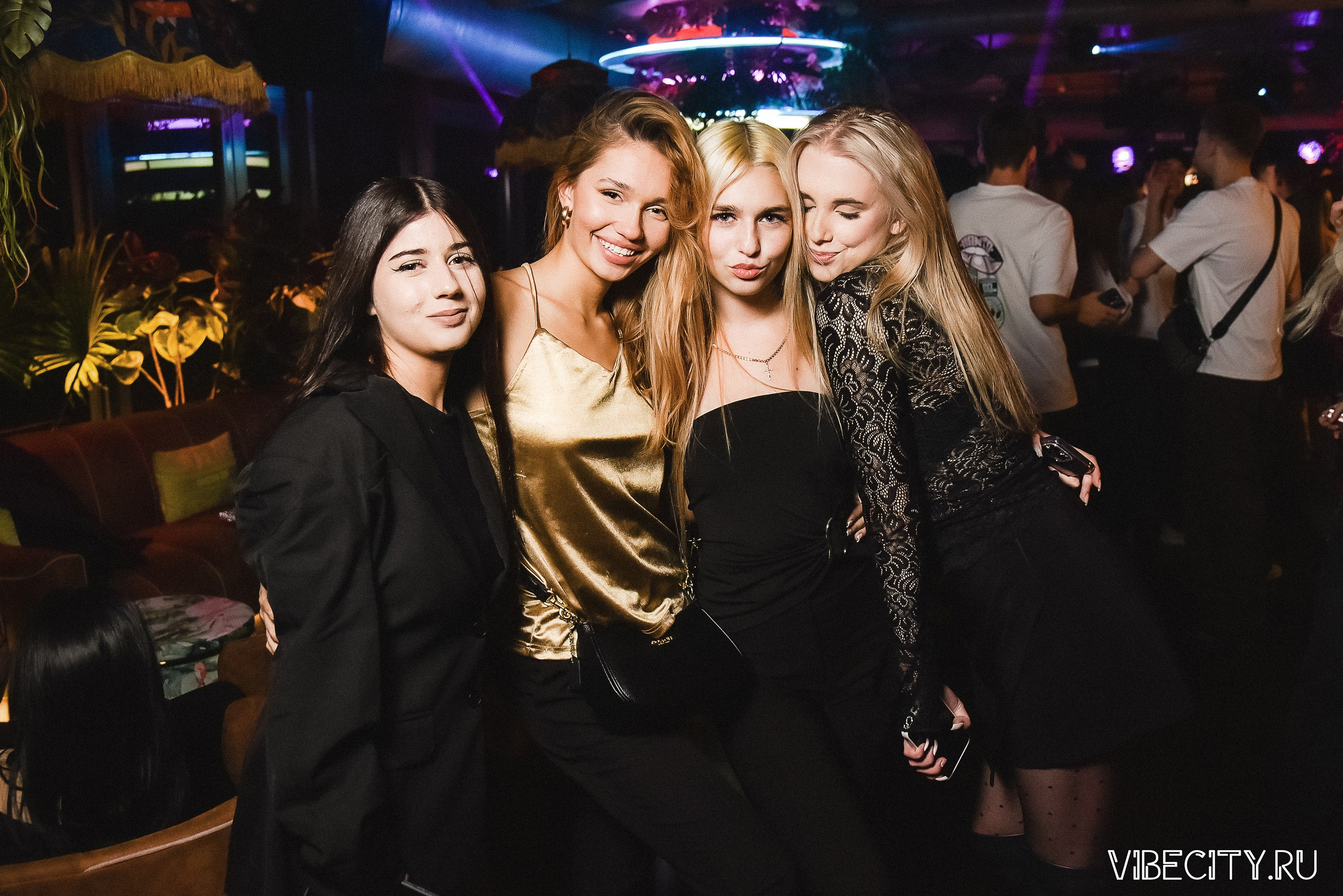 DOUBLE U. VIBECITY.RU Вайб Сити Ру Фоторепортажи Фотоотчеты Калининград