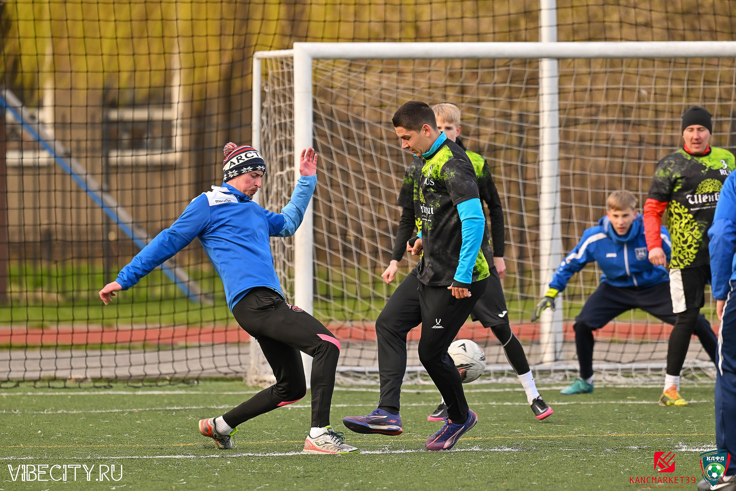 XX ЧЕМПИОНАТ КАЛИНИНГРАДСКОЙ ЛФЛ КАНЦМАРКЕТ39 сезона 2024–2025 гг. VIBECITY.RU Вайб Сити Ру Фоторепортажи Фотоотчеты Калининград