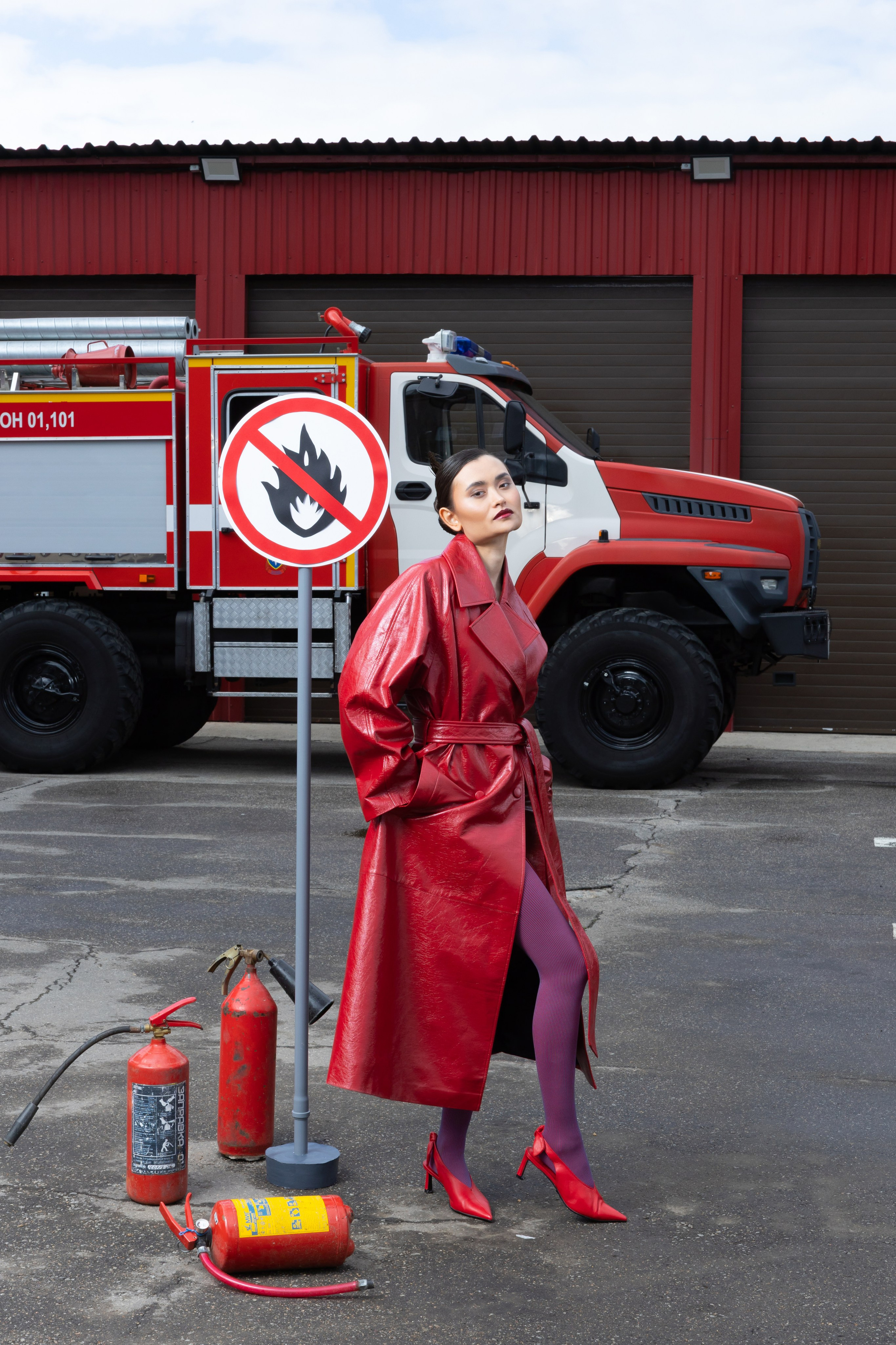 ПОЖАРНАЯ МАШИНА. Елизавета Федотова | фэшн-фотограф