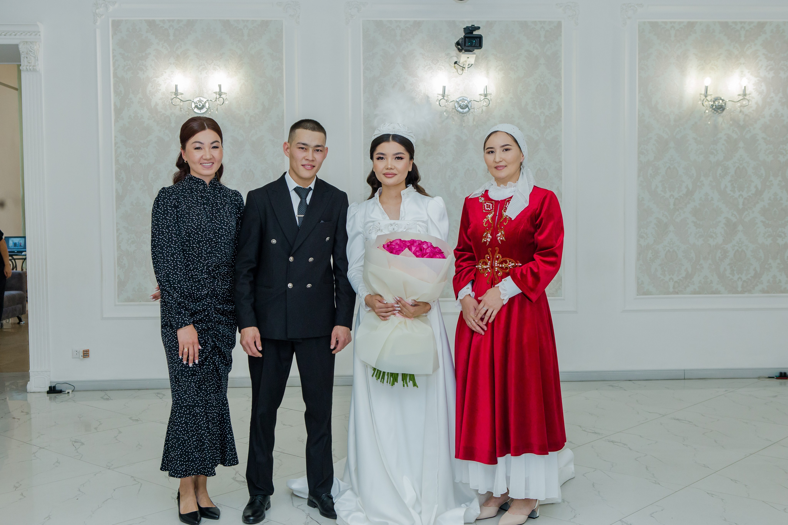 QYZ UZATU ZHADYRA. Свадебный и репортажный фотограф в Астане T.Yertay «Nomad media»