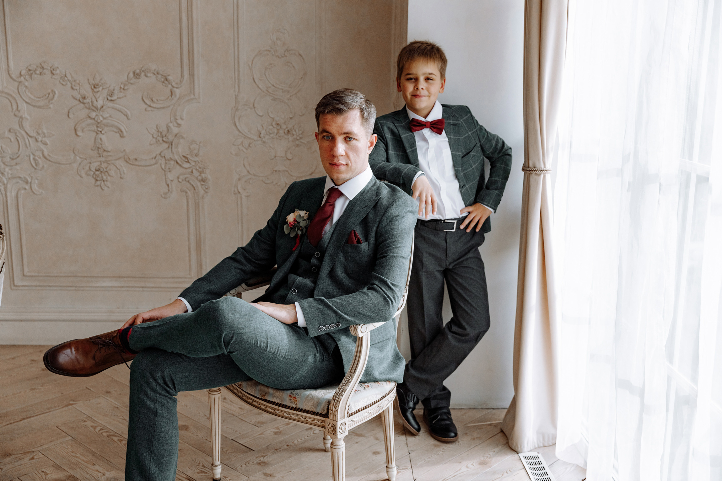 Розовые туфли, зеленый костюм — яркая свадьба Юры и Даши