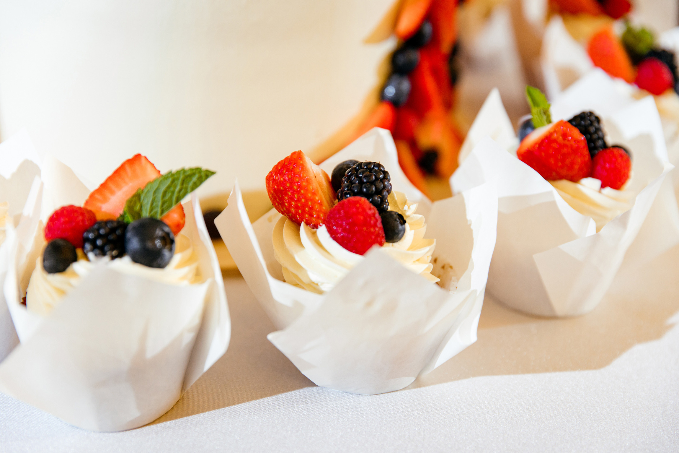 Виктор и Виктория