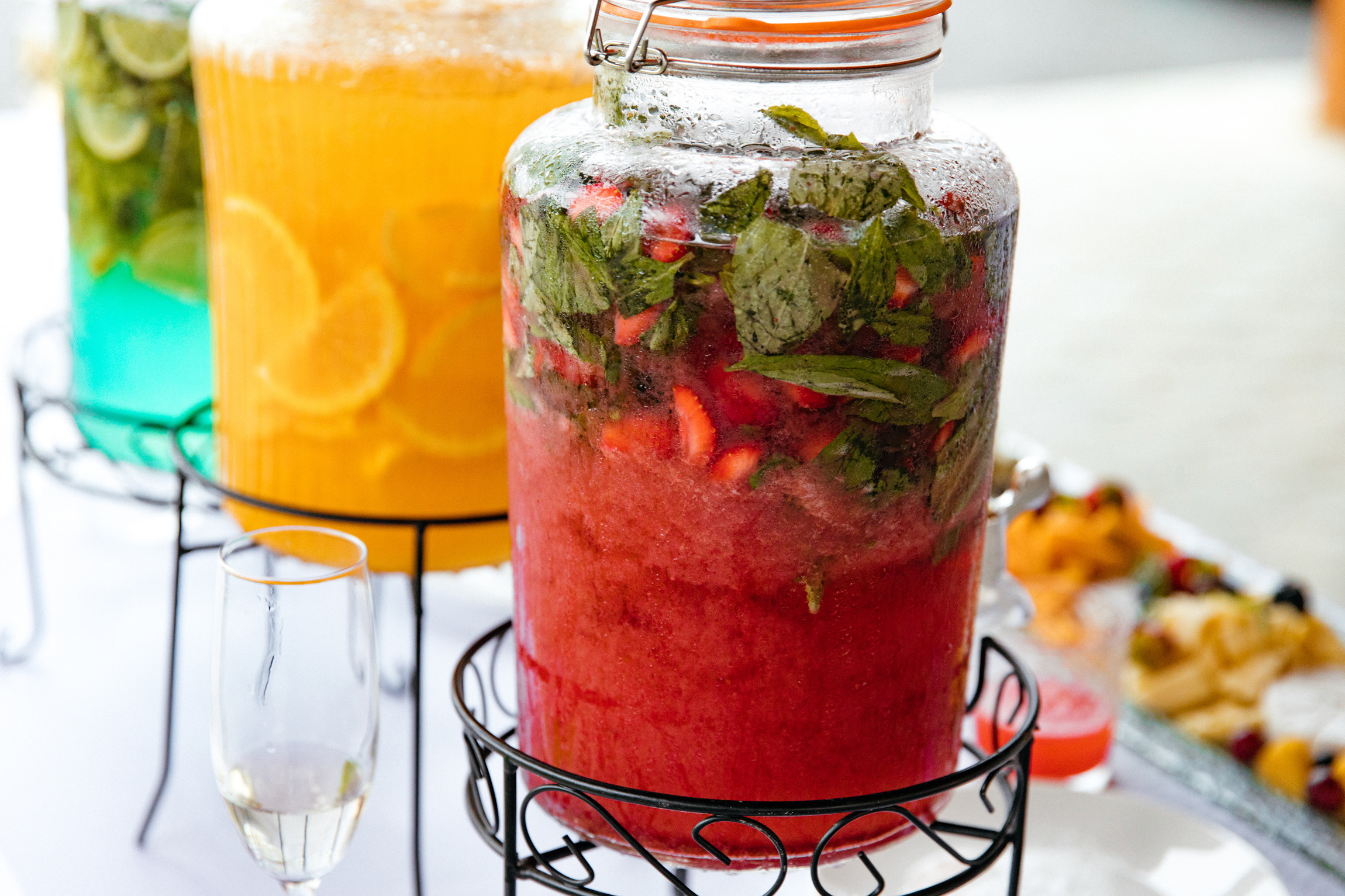 Виктор и Виктория