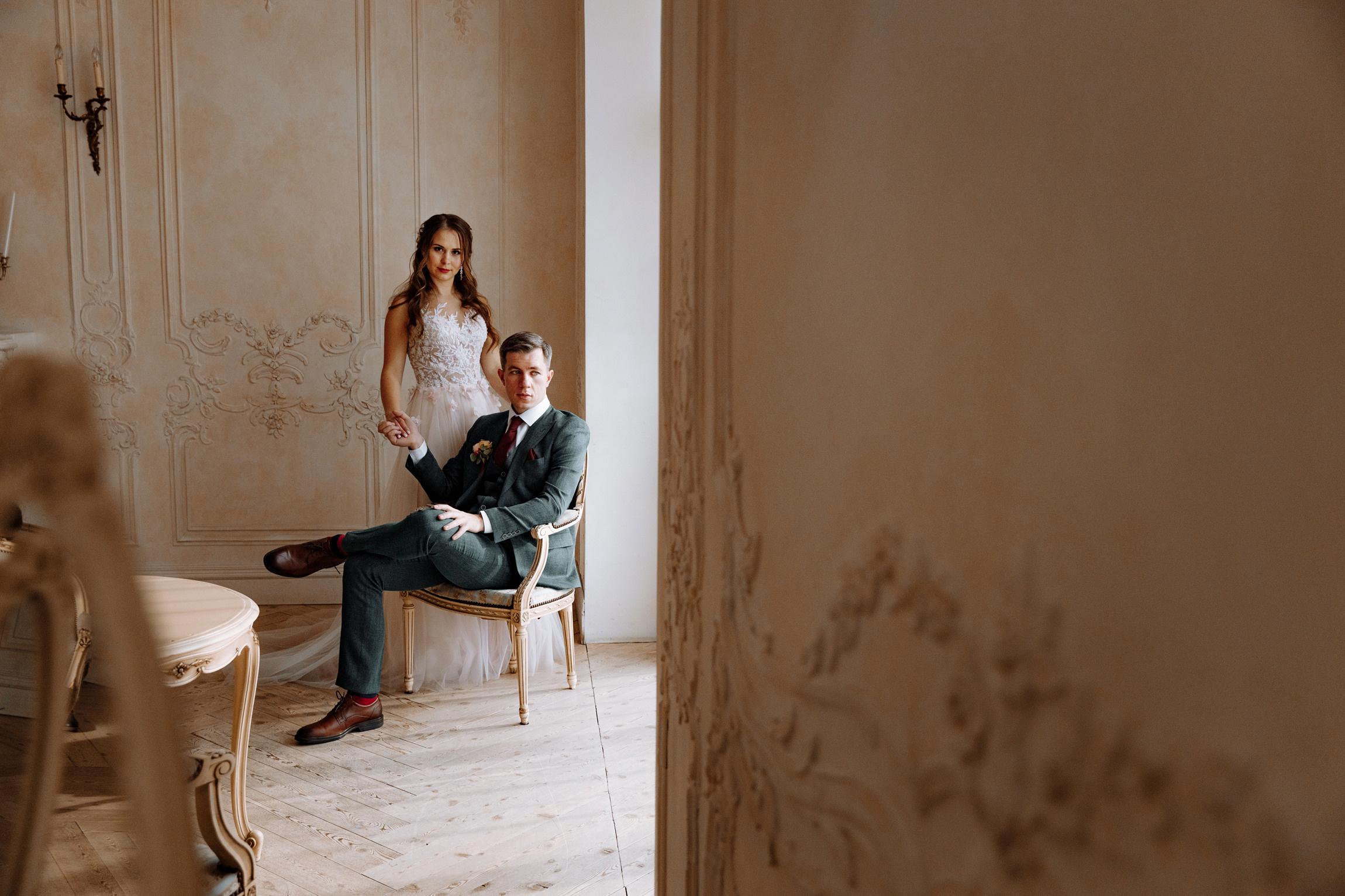 Розовые туфли, зеленый костюм — яркая свадьба Юры и Даши