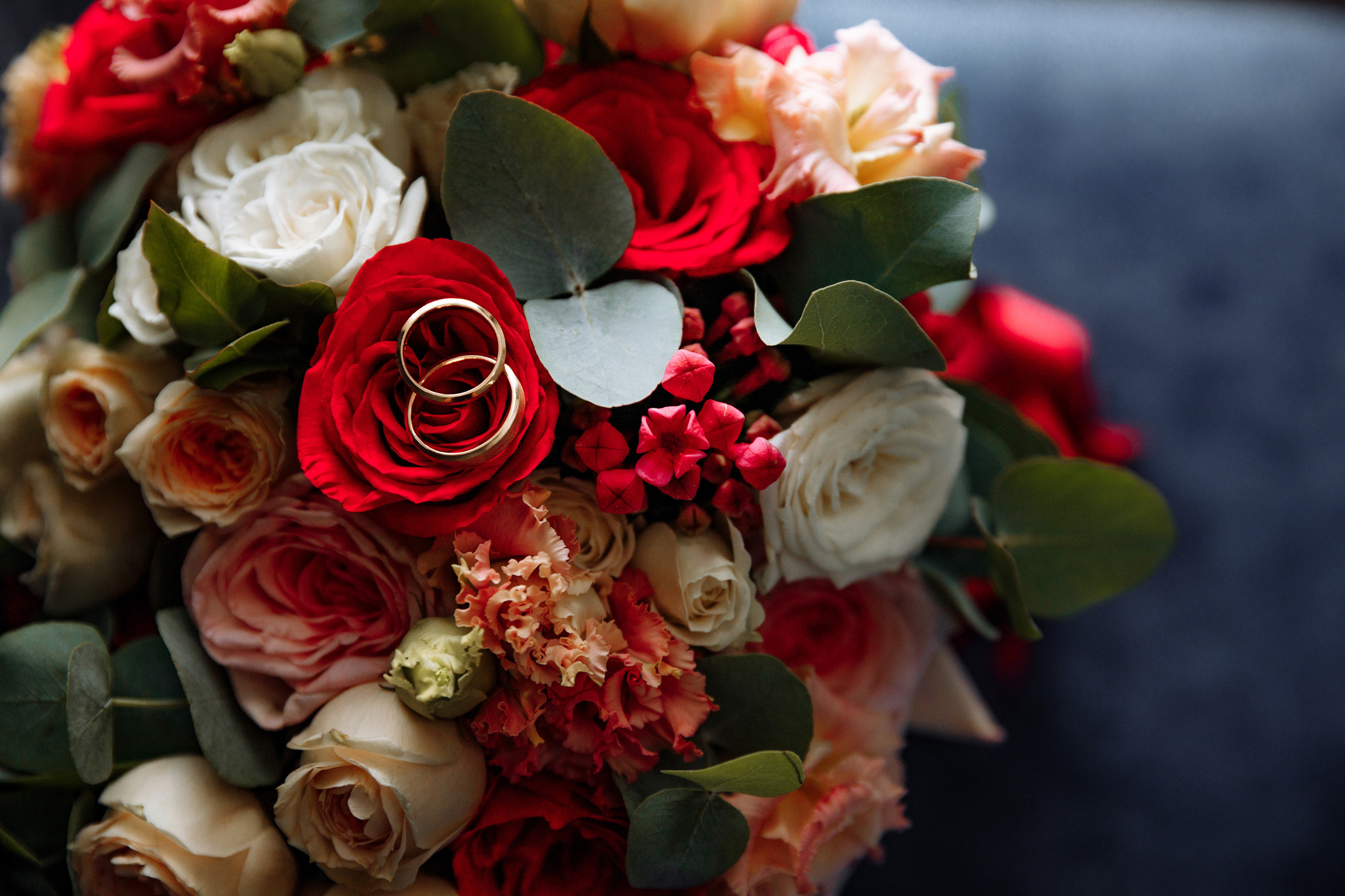 Розовые туфли, зеленый костюм — яркая свадьба Юры и Даши