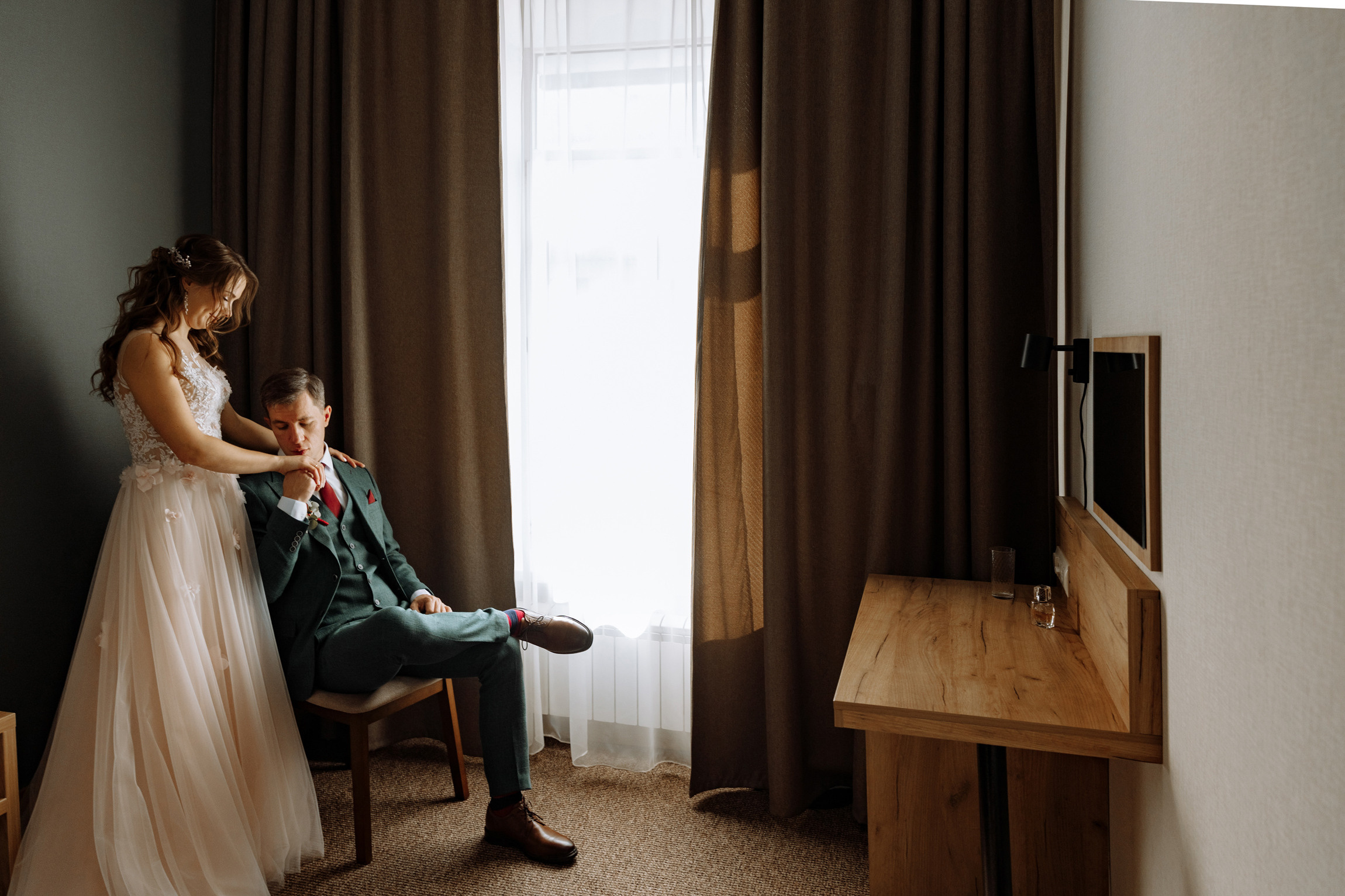 Розовые туфли, зеленый костюм — яркая свадьба Юры и Даши