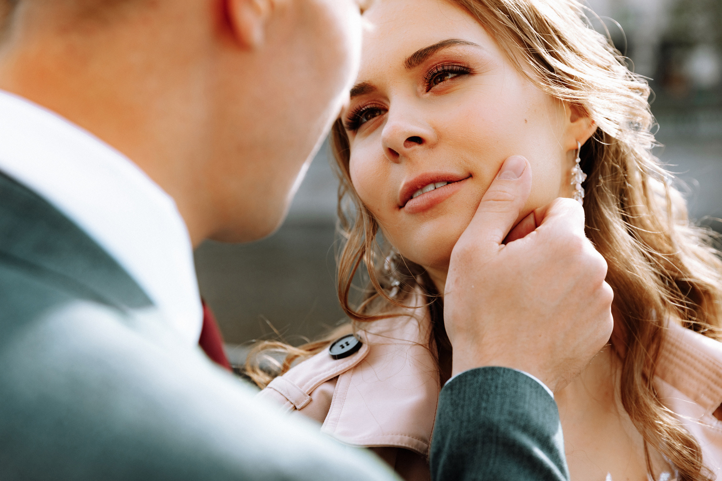 Розовые туфли, зеленый костюм — яркая свадьба Юры и Даши