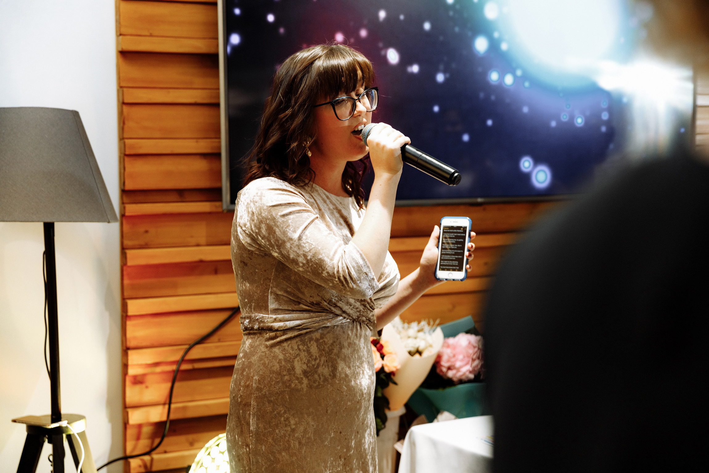 Розовые туфли, зеленый костюм — яркая свадьба Юры и Даши