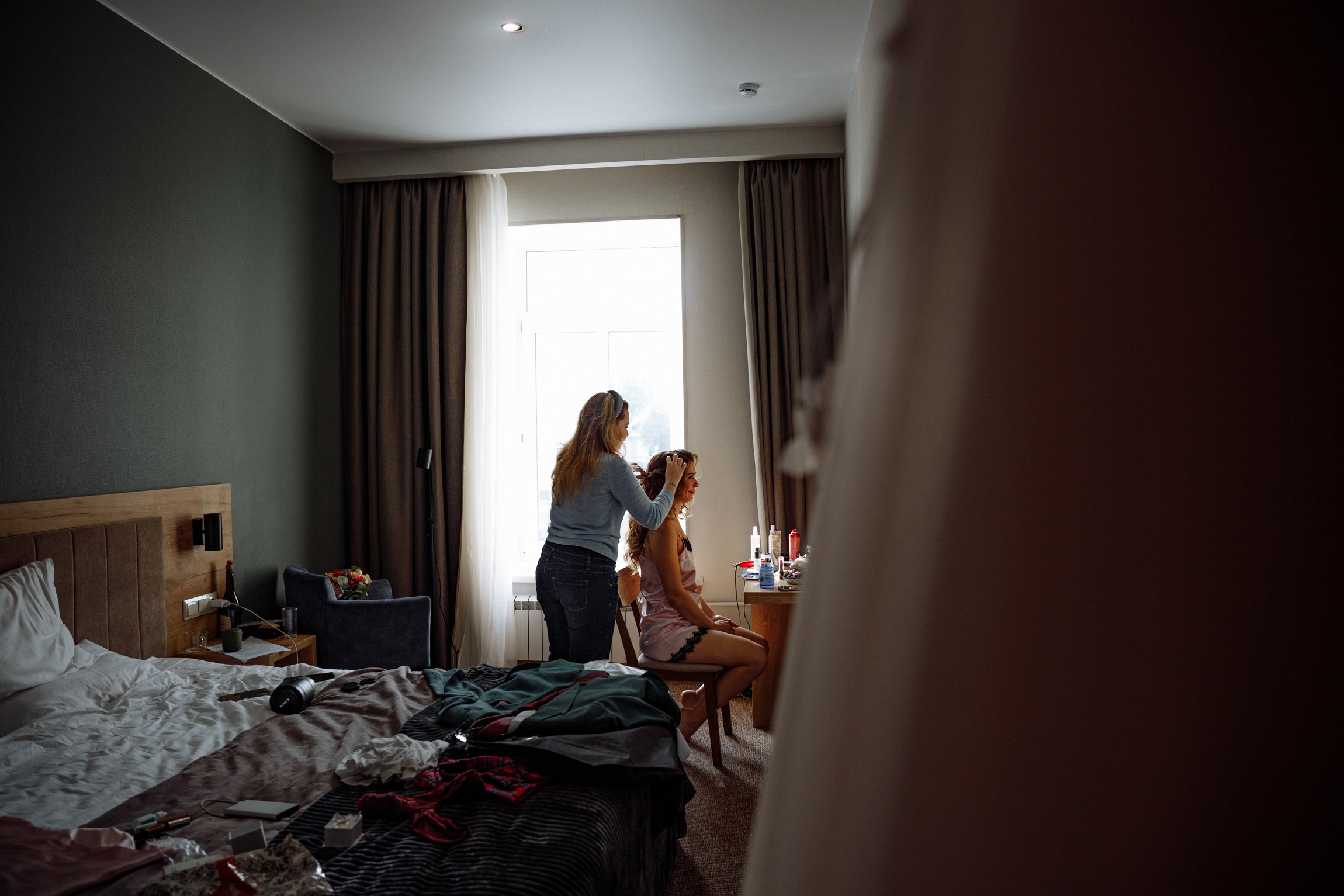 Розовые туфли, зеленый костюм — яркая свадьба Юры и Даши