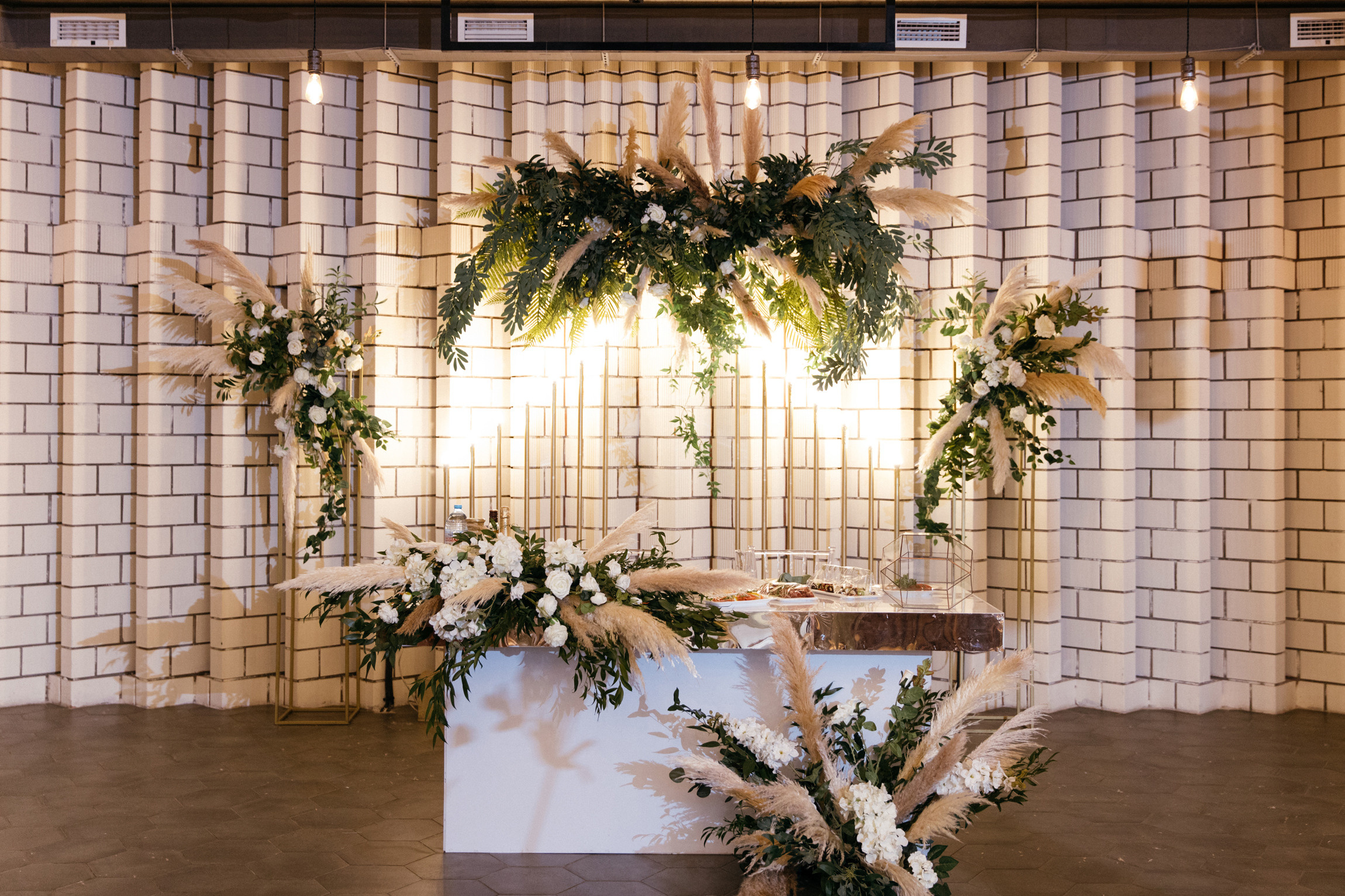 Виктор и Виктория