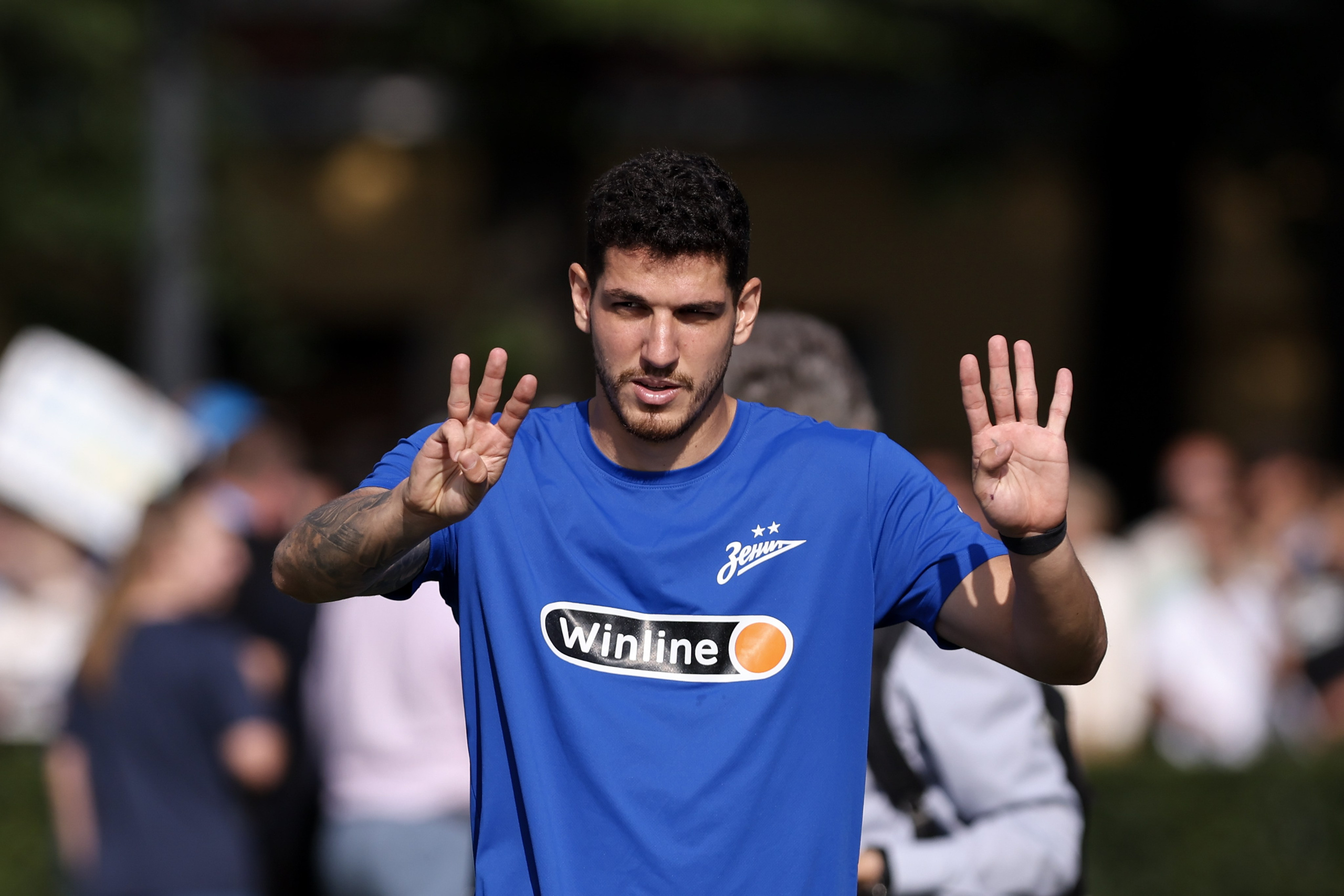 Открытая тренировка ФК «Зенит» Санкт-Петербург. Спортивный и репортажный фотограф Антон Тереханов