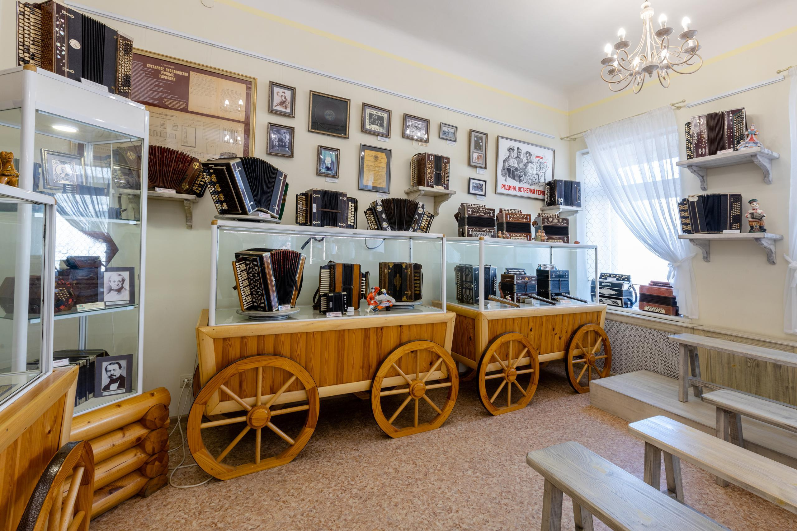 Музей Гармони Деда Филимона в г. Тула. Фотограф в Туле Крупский АнДРей. Фотостудия «КАДР71» в Туле